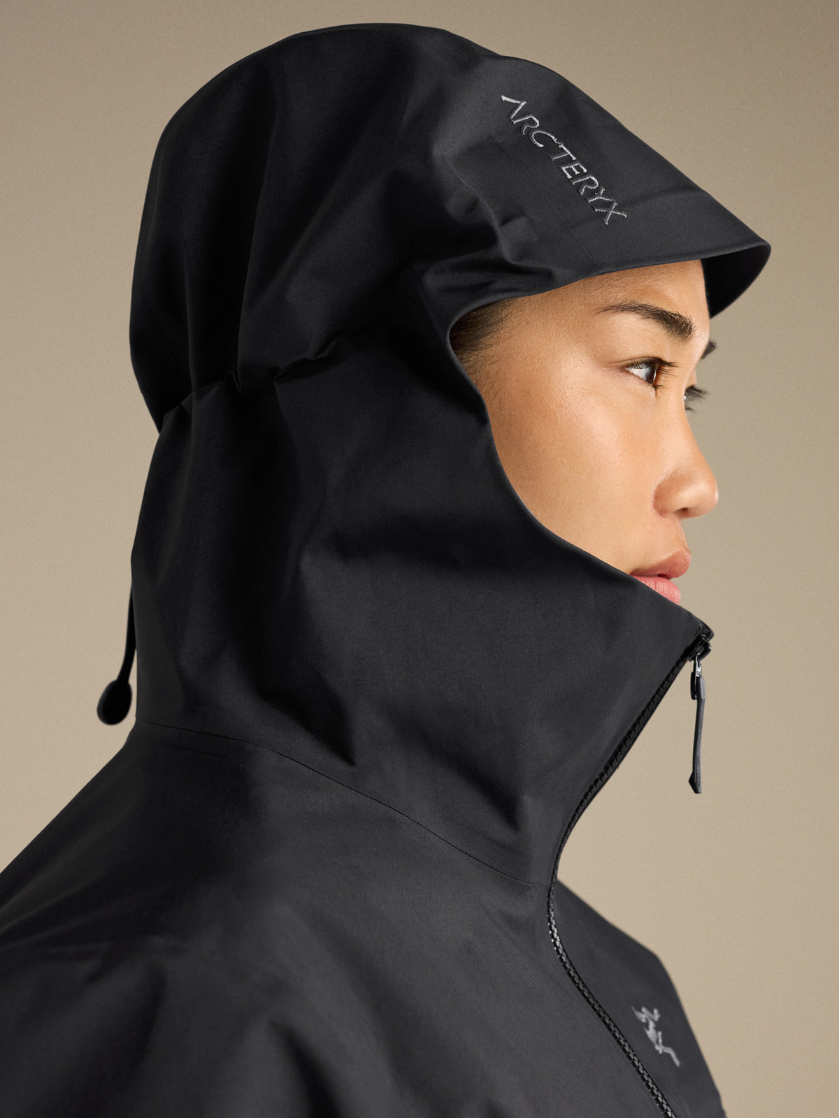 Beta Jacket Women's Black Hood