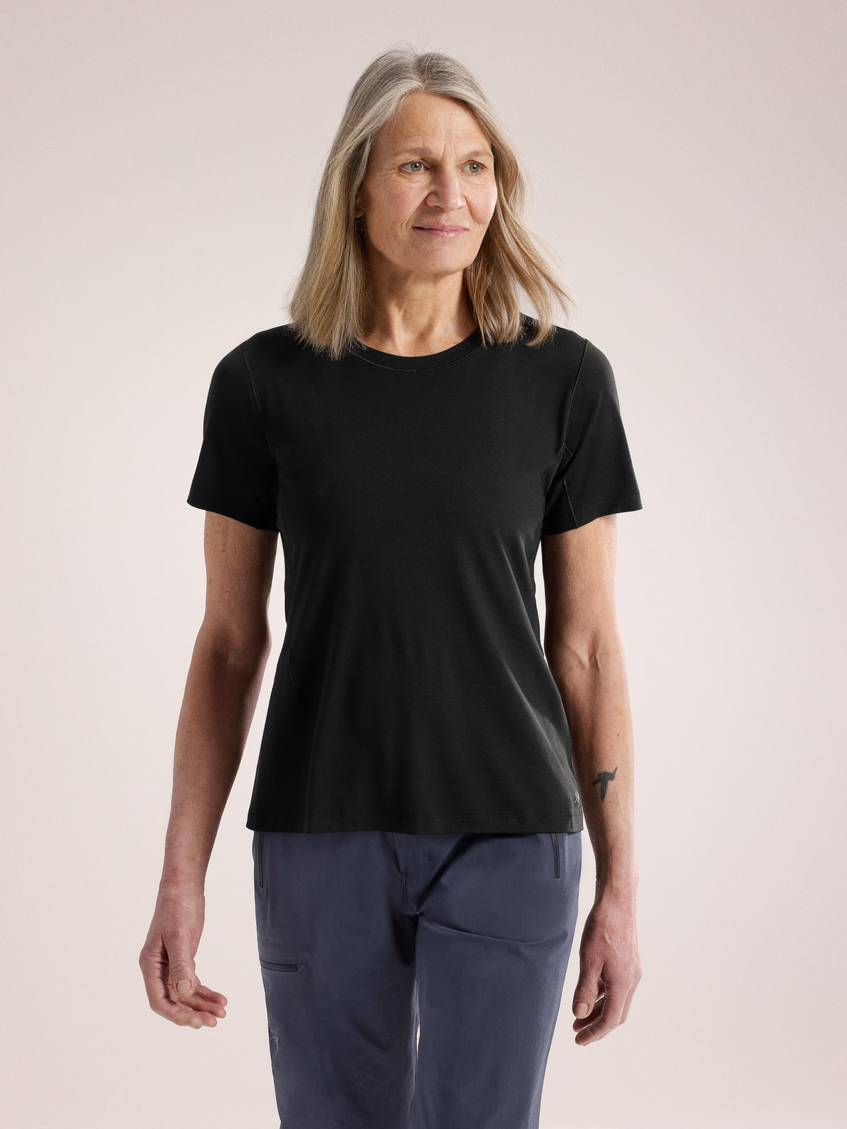 Lana Merino Wool Crew Shirt SS Women's Black Front View