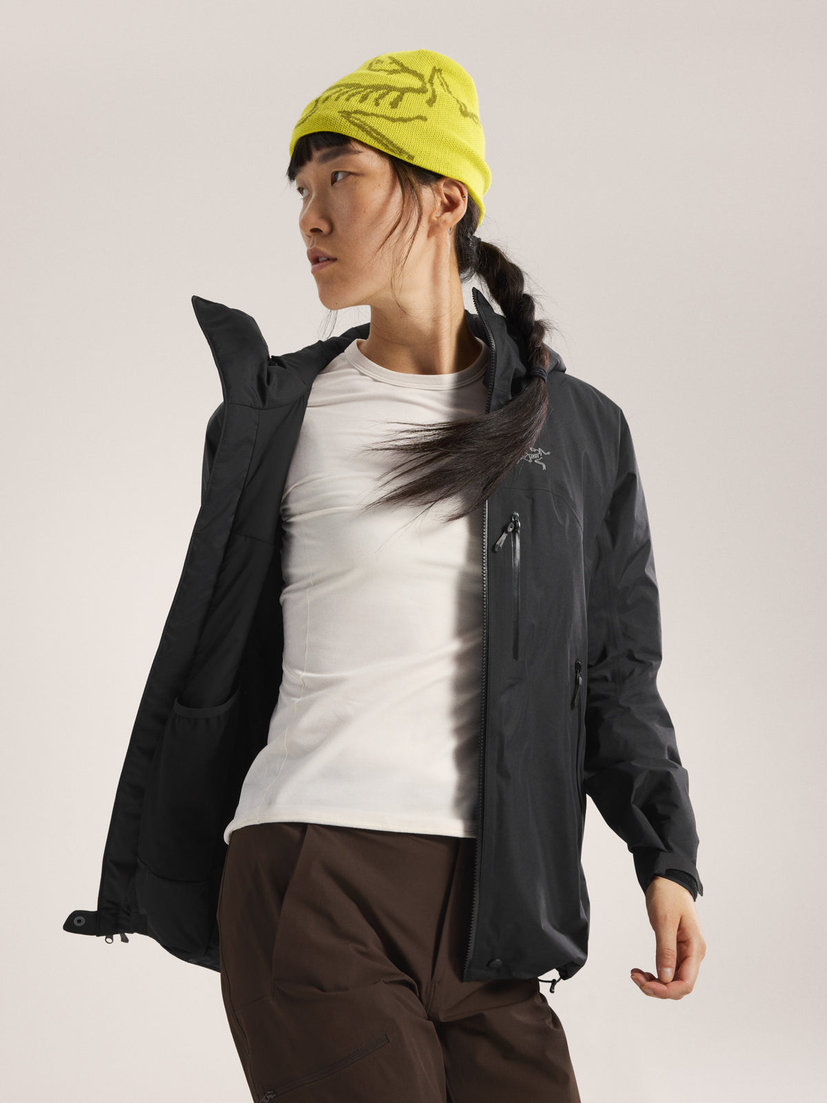 Beta Insulated Jacket Women's Black Hover