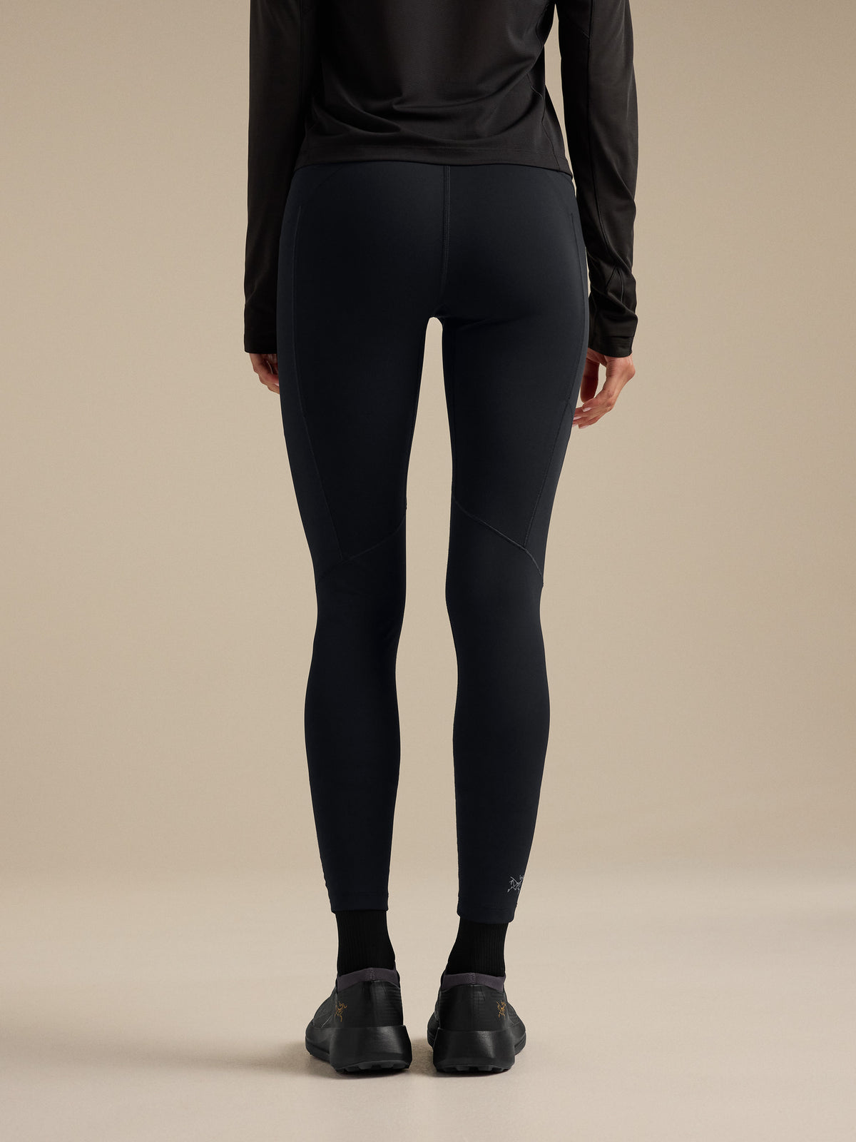 Essent High-Rise Utility Legging 26" Women's Black Back View