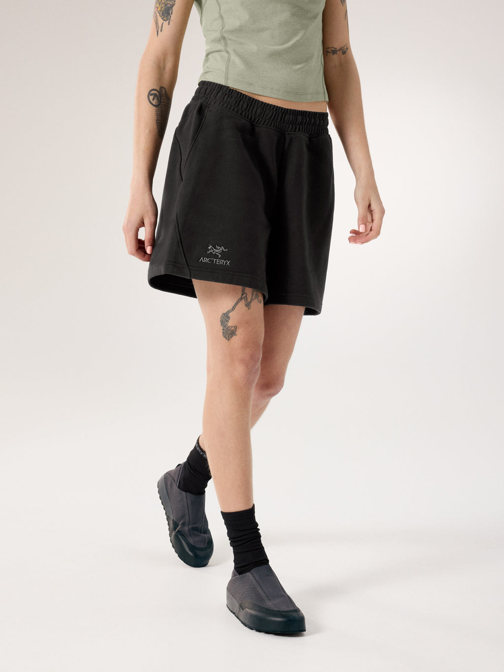 Emblem Fleece Short 6" Women's Black Hover