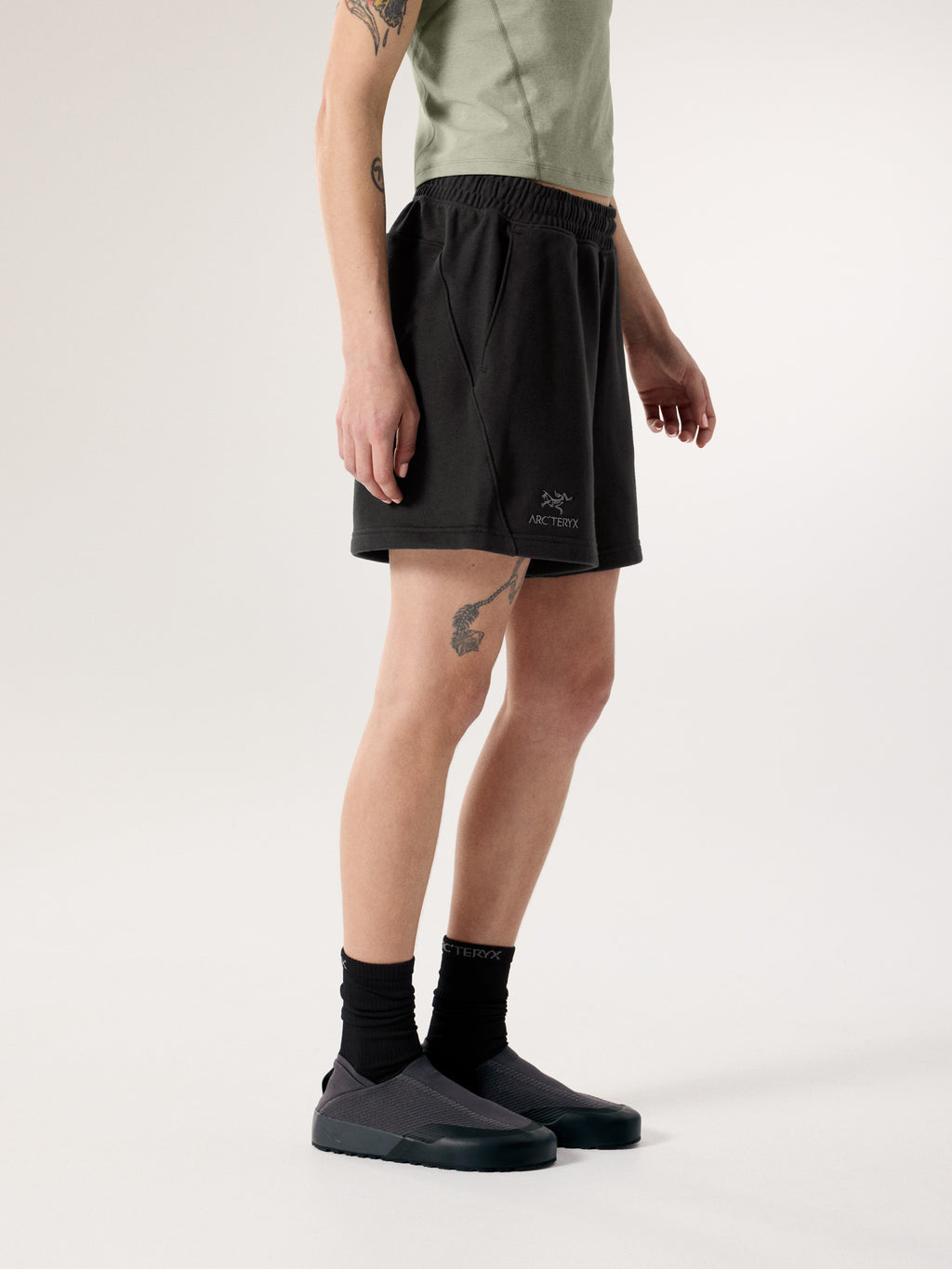 Emblem Fleece Short 6" Women's Black Side View