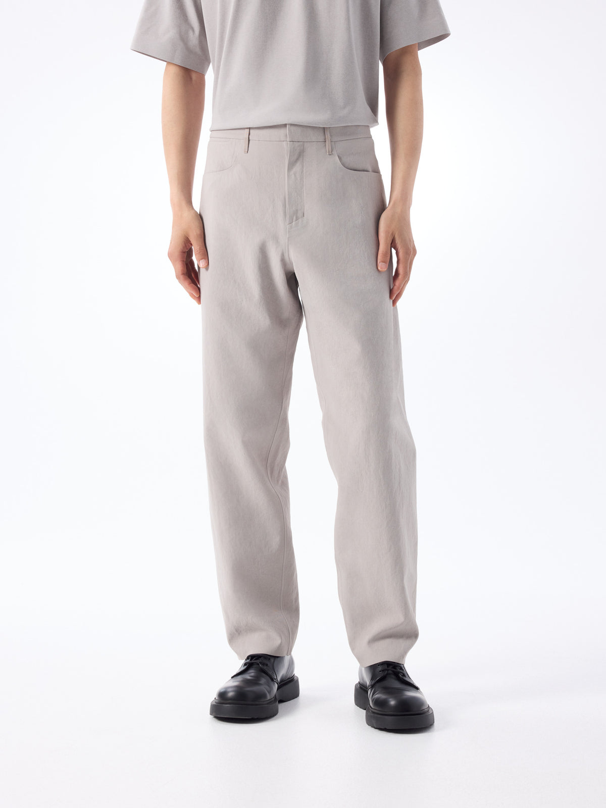 Saic Pant Silkstone Front View