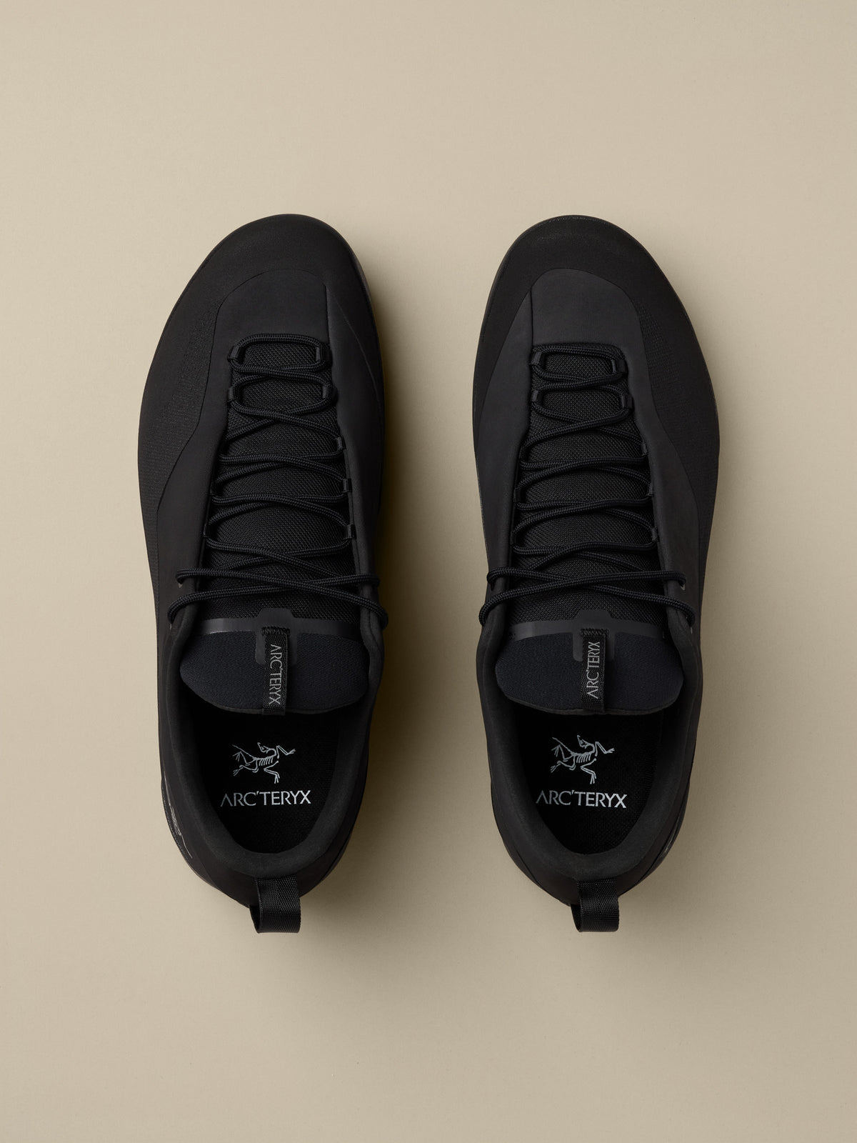 Konseal Shoe Women's Black/Black Pair