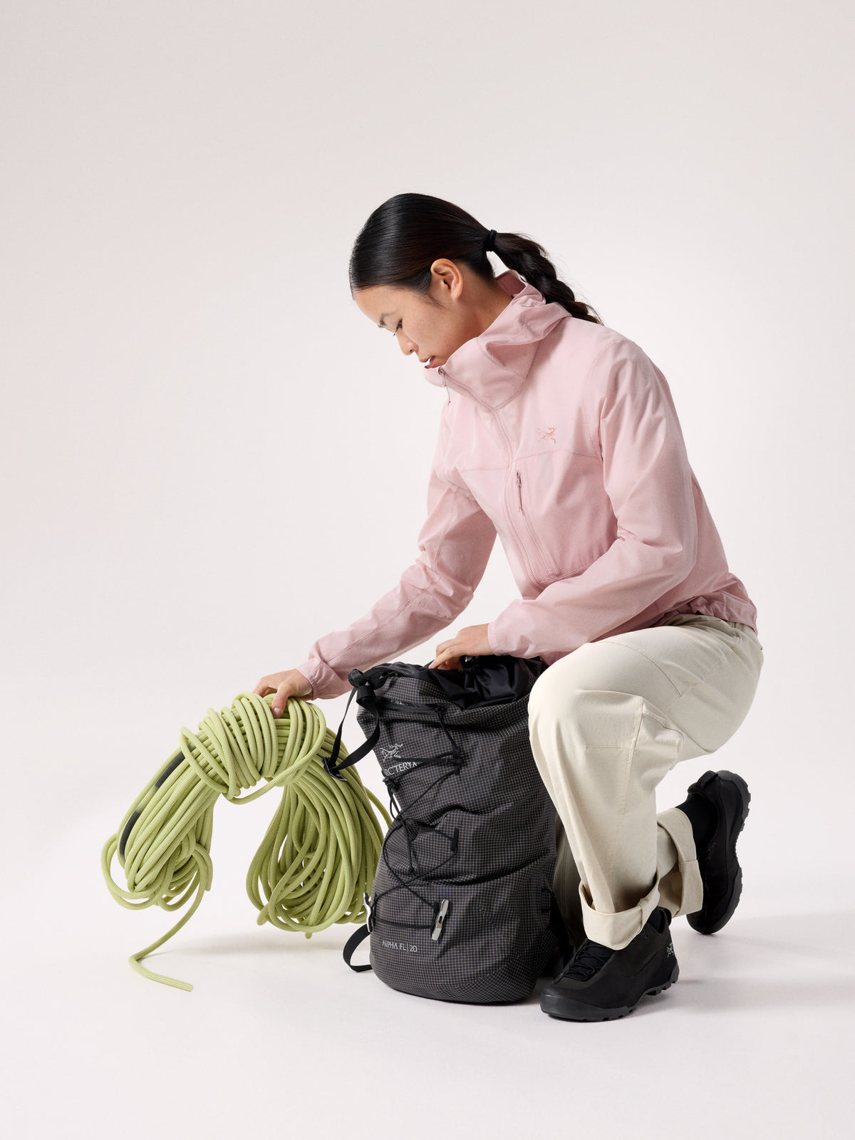 Squamish Hoody Women's Alpine Rose Full Body