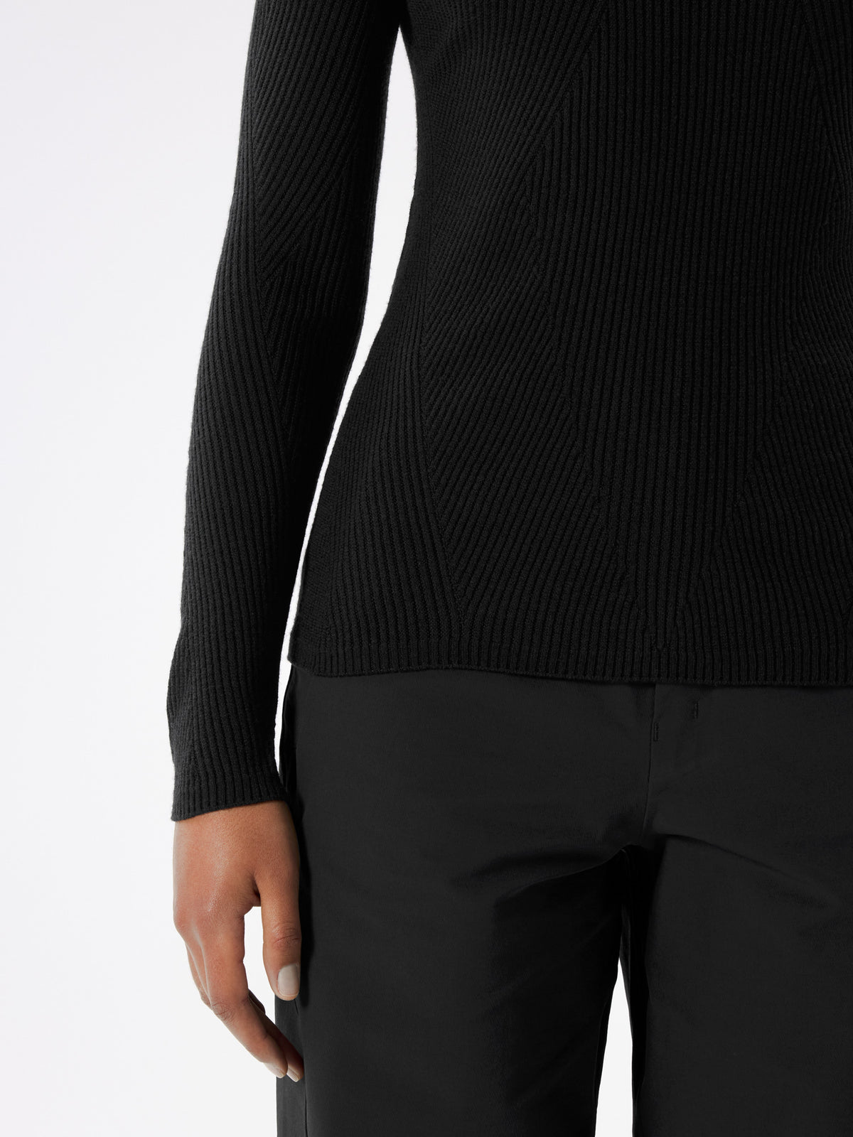Conic Wool Midlayer Women's Black Detail 2