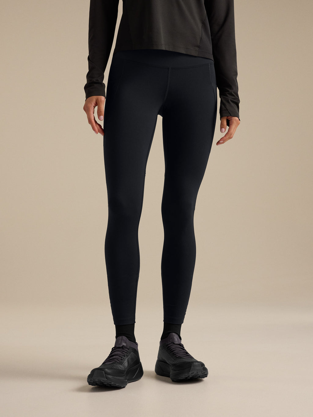 Essent High-Rise Utility Legging 26" Women's Black Front View