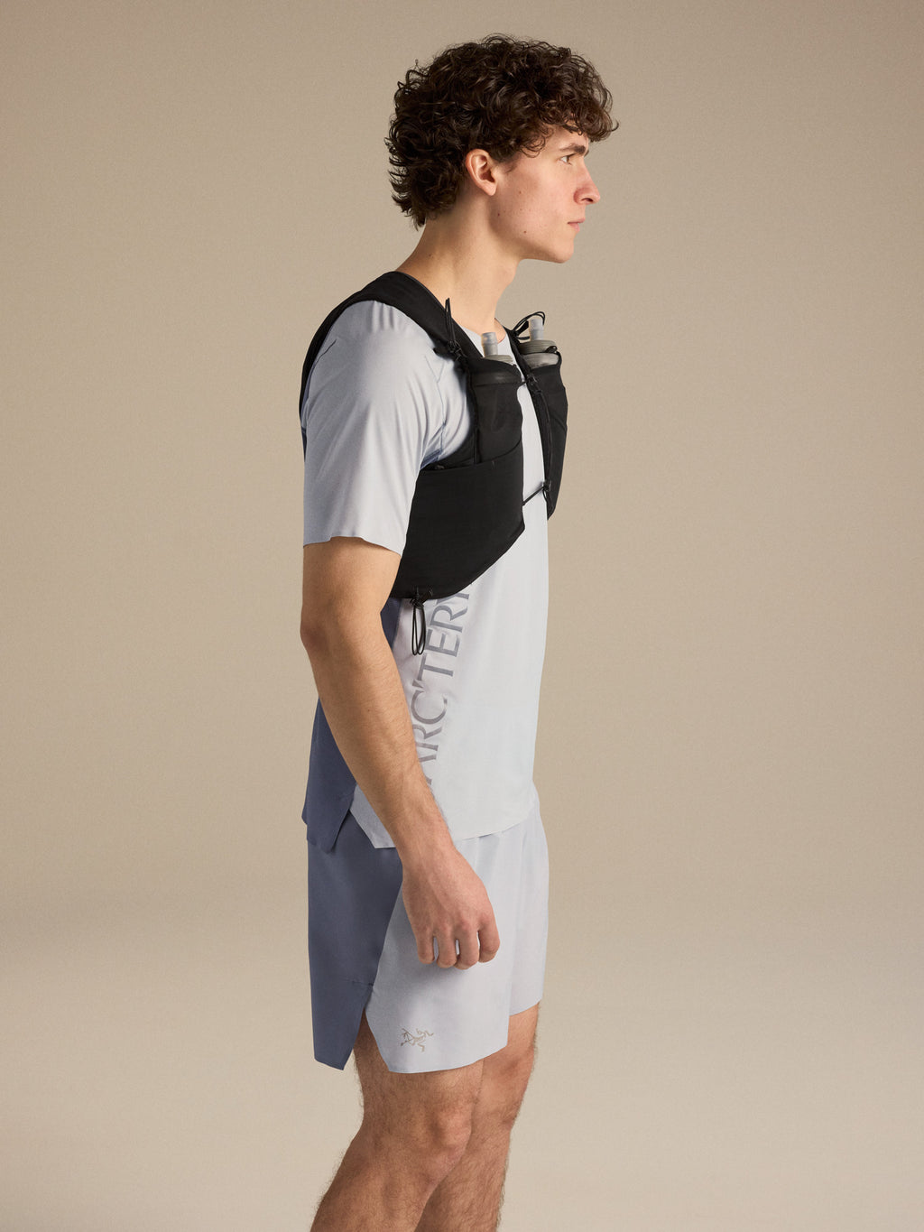 Norvan 7 Vest Black Side View