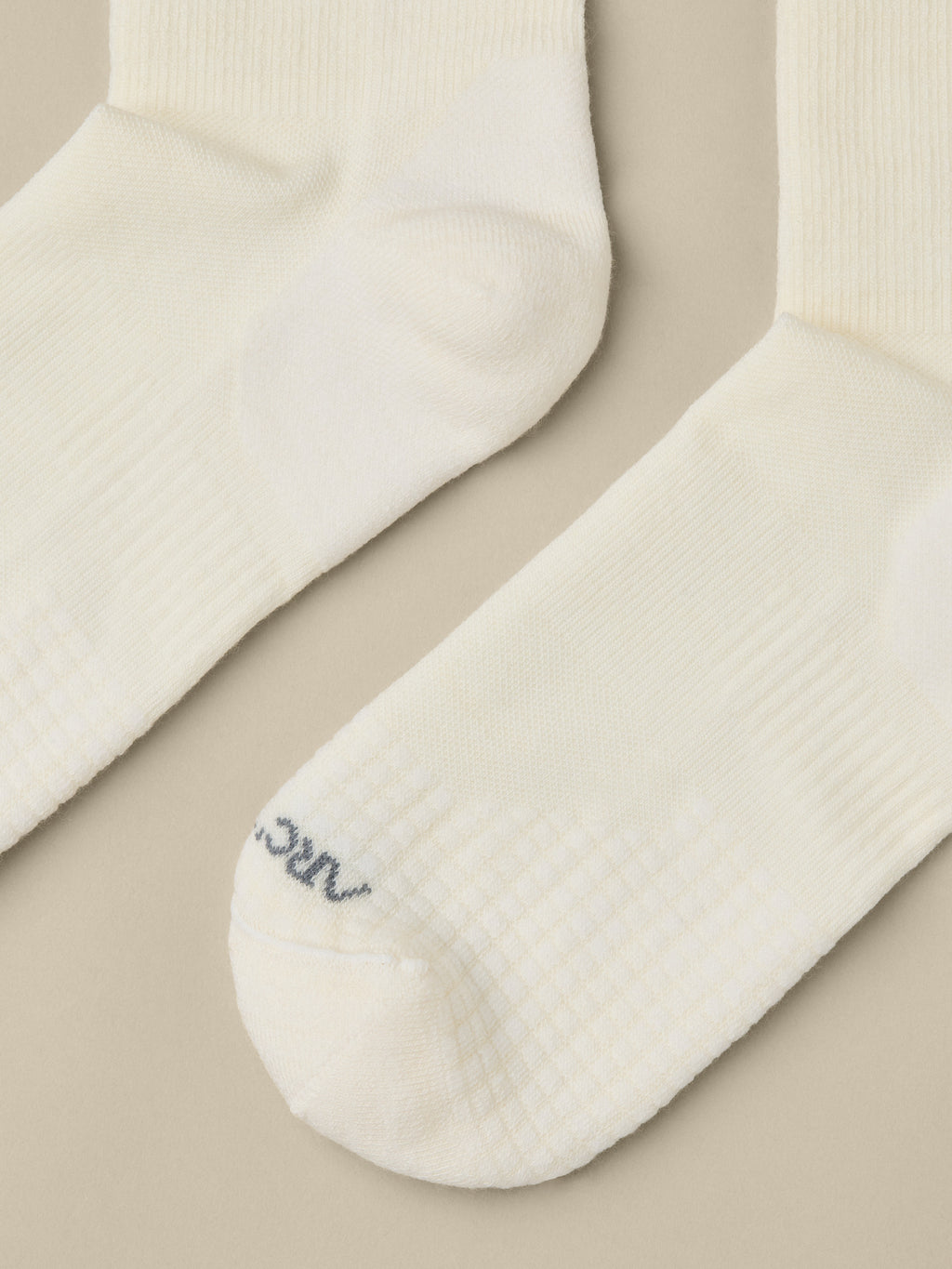 Merino Wool Mid Sock White Fabric Detail 1