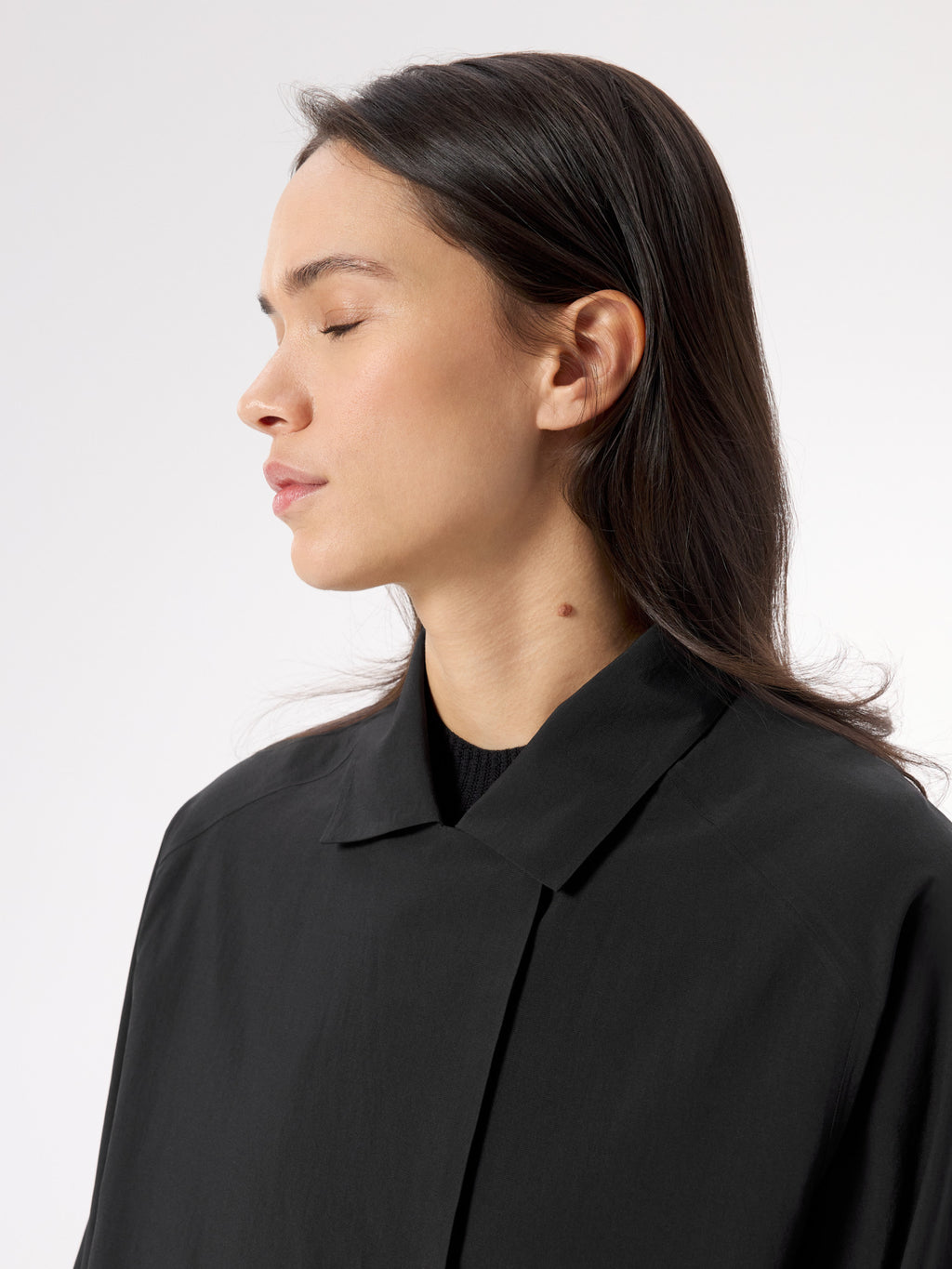Nitra SL Trench Coat Women's Black Detail 1