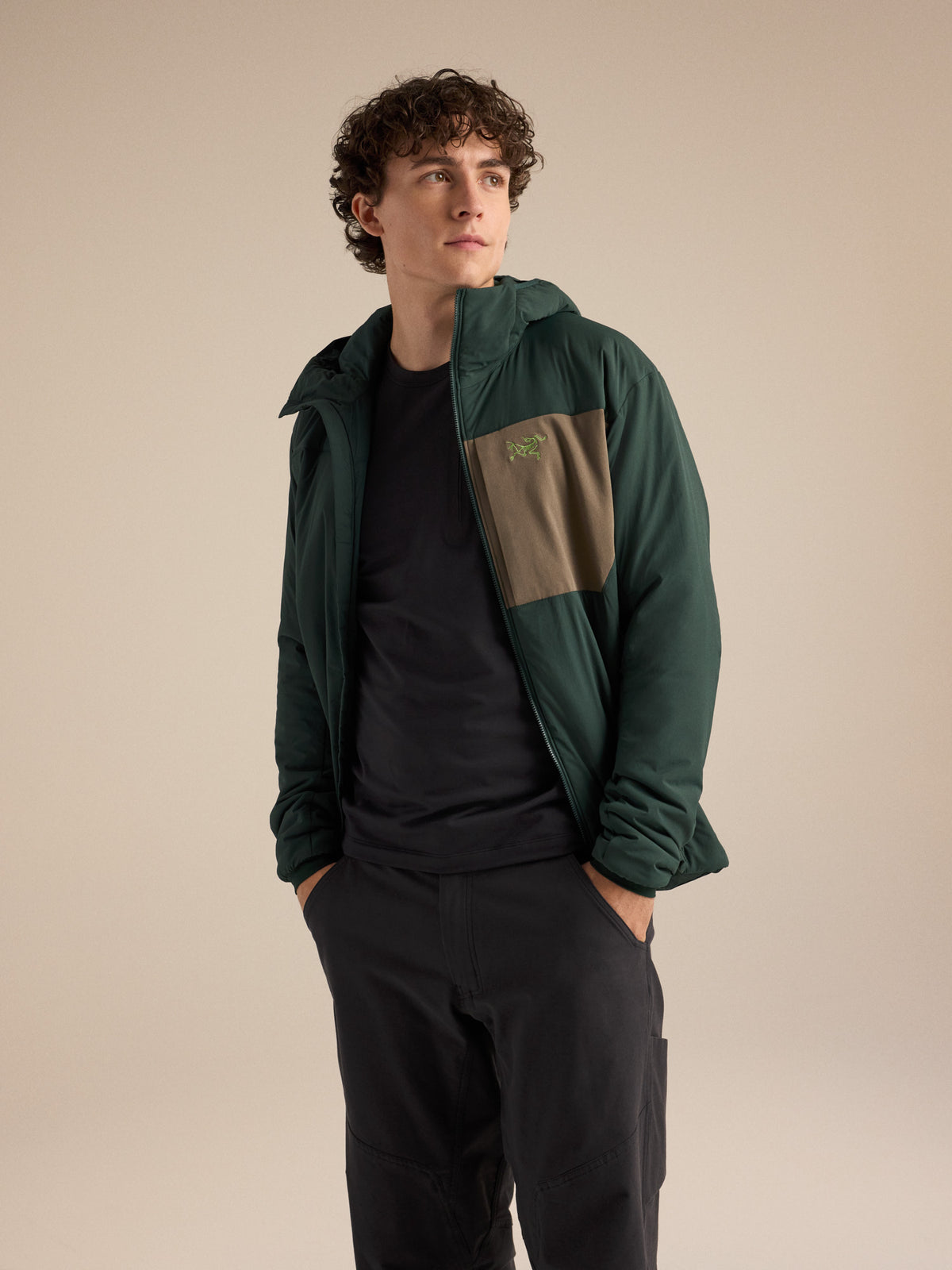 Proton Hoody Dark Jade / Mongoose Detail 2