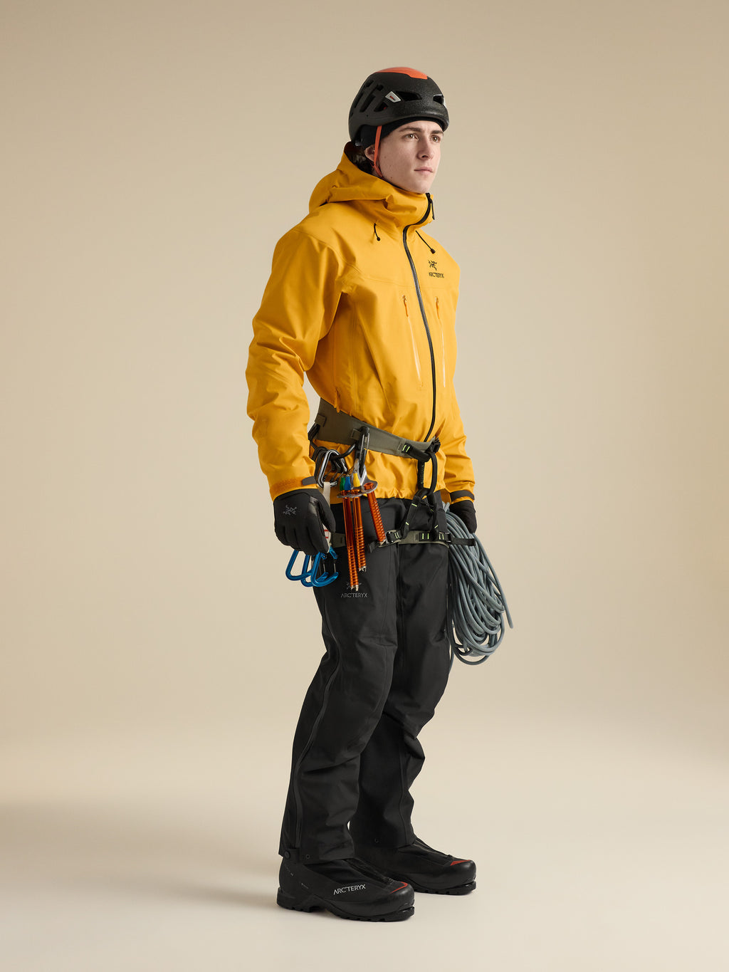 AR-395a Harness Forage / Mantis Hover
