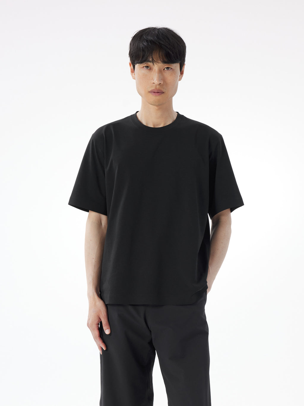 Metron SS Tee Black Front View