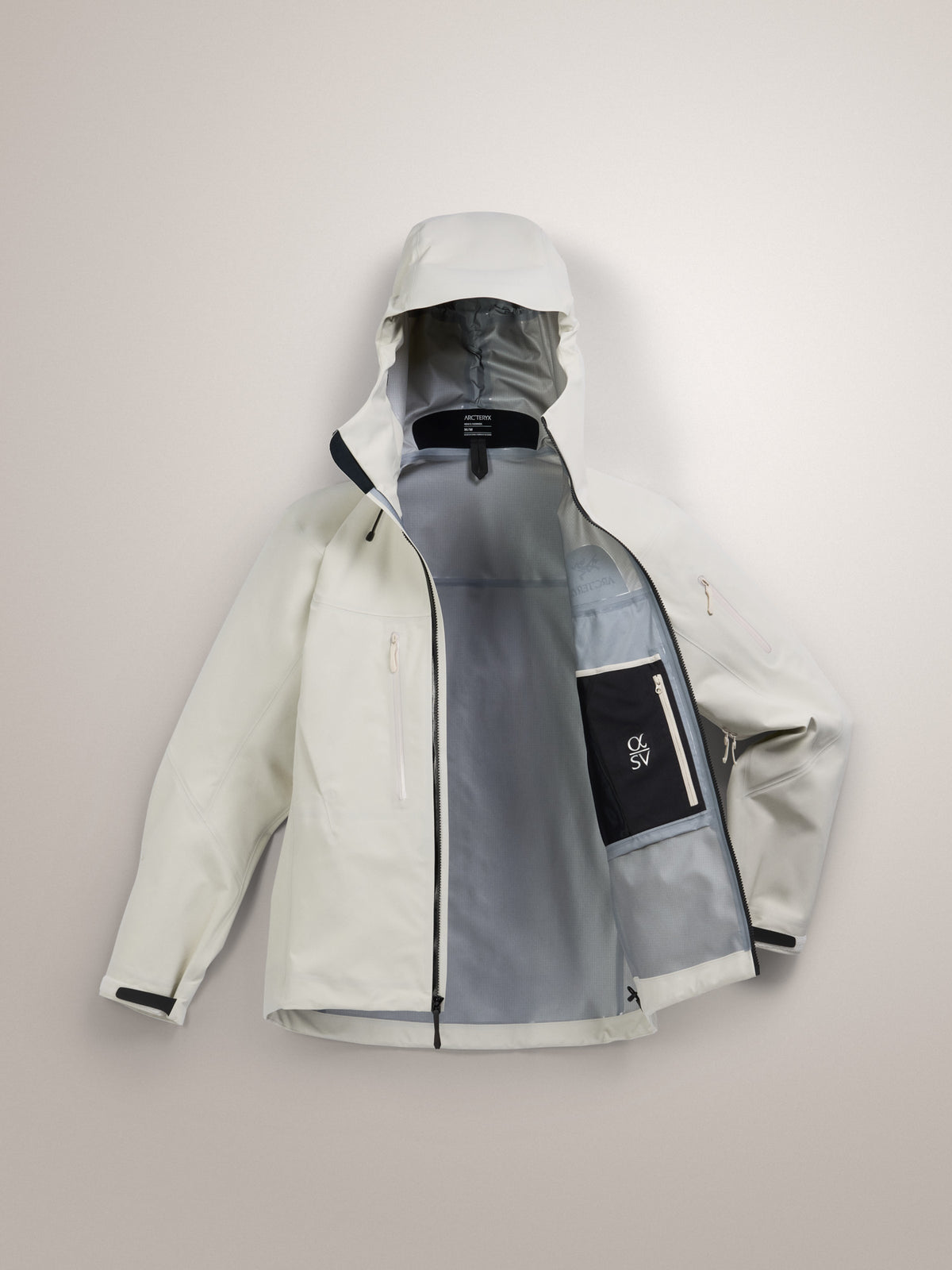 Alpha SV Jacket Sea Salt / Black Flat
