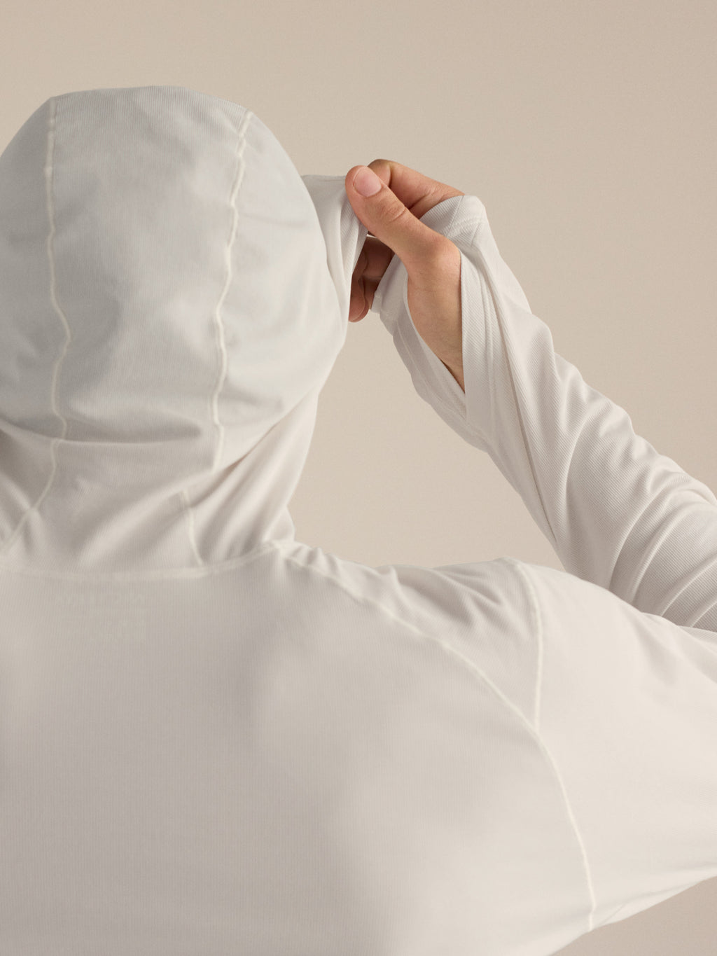 Cormac Hoody Arctic Silk Detail 1