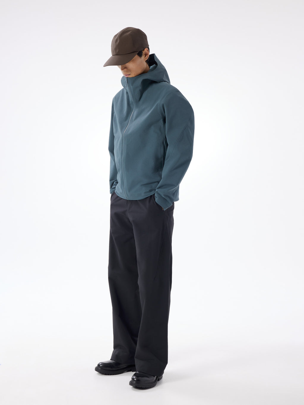 Dynode Cap Sable Full Body
