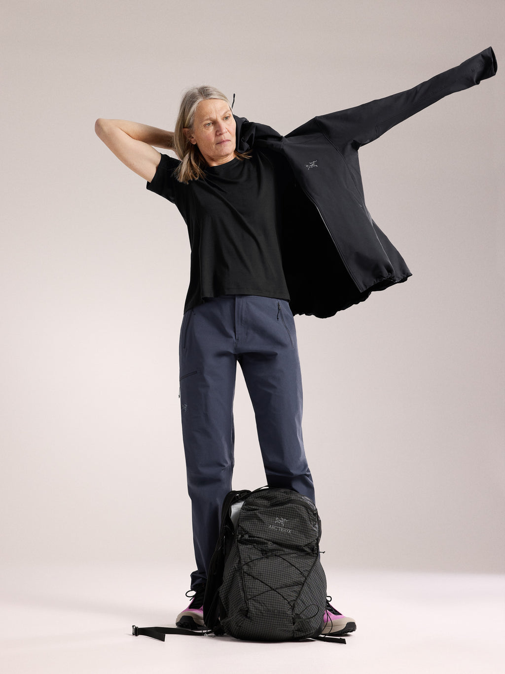 Lana Merino Wool Crew Shirt SS Women's Black Full Body