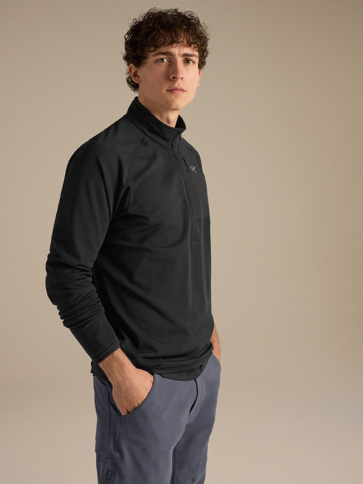 Delta 1/2 Zip Neck Black Detail 2