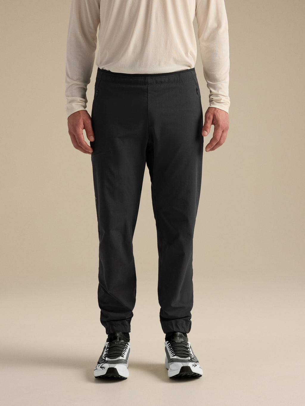 Gamma Jogger Black Front View