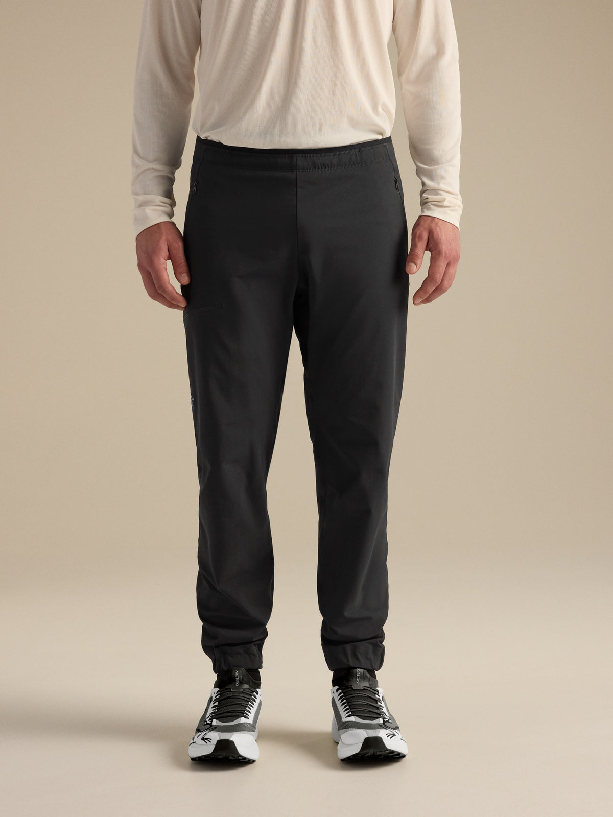Gamma Jogger Black Front View