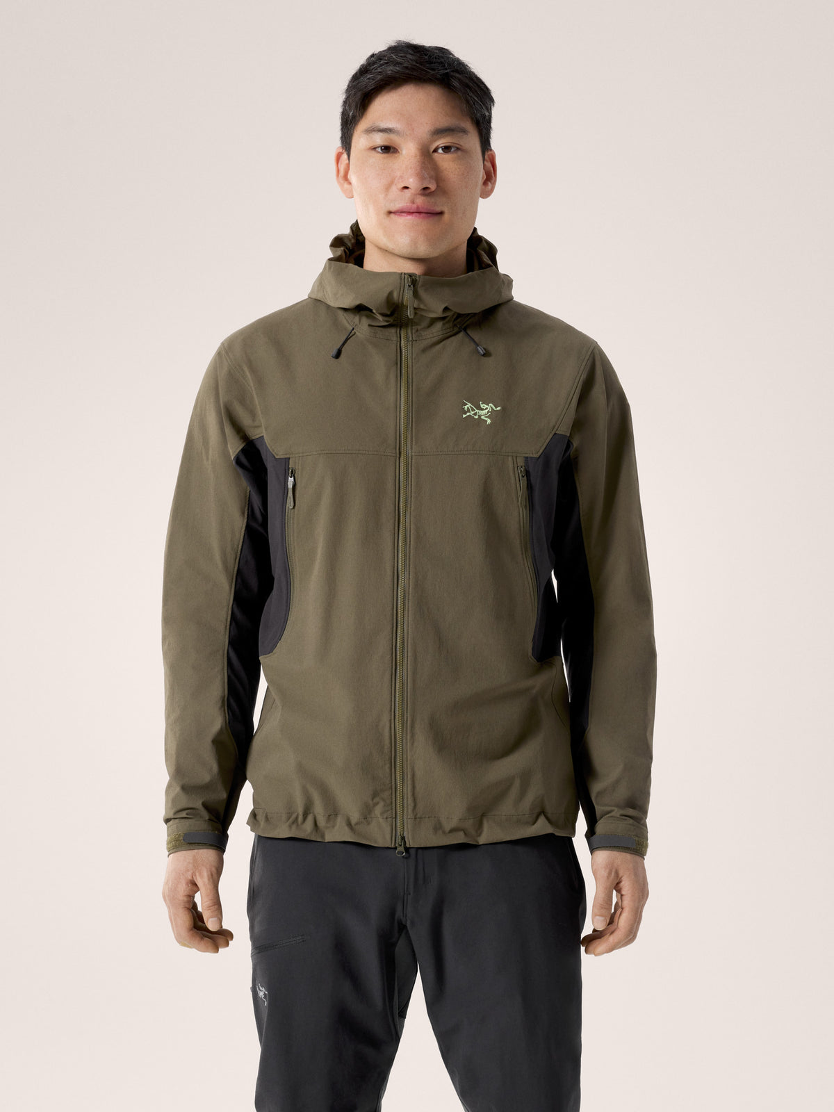 Serratus Hoody Spotlight Front View