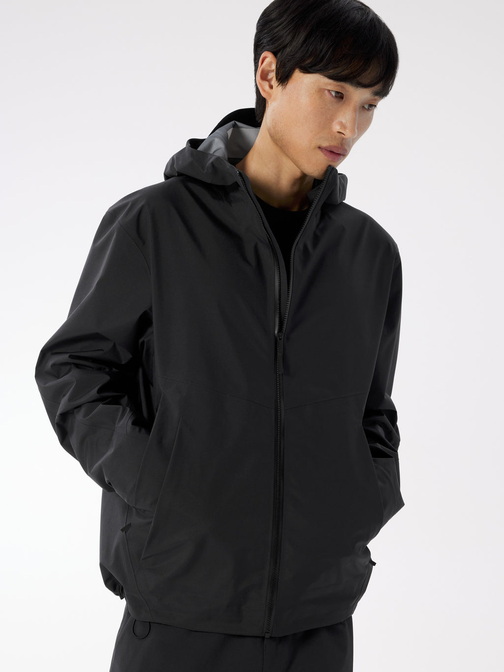 Arris Jacket Black Hover