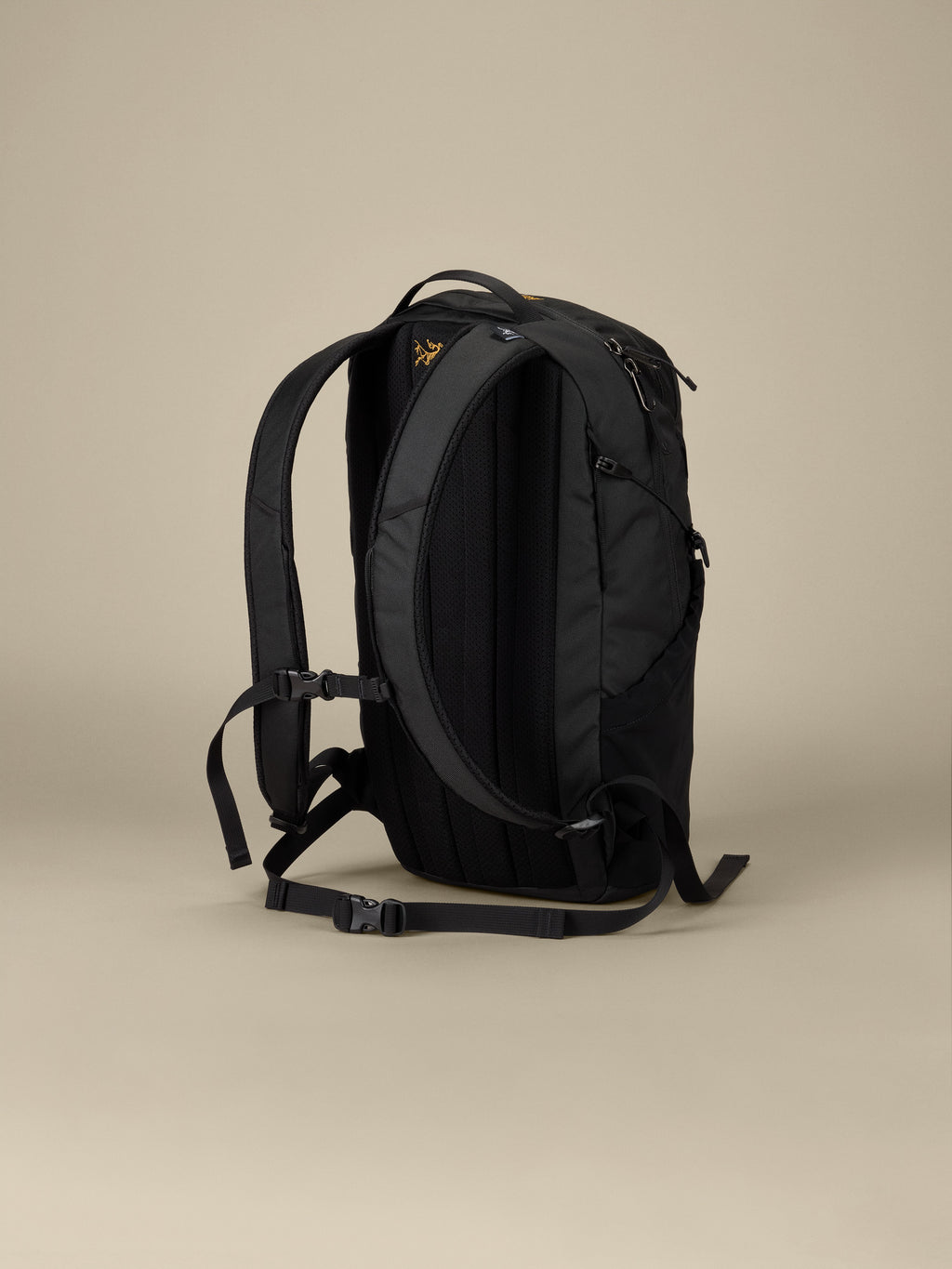 Mantis 16 Backpack Black Back