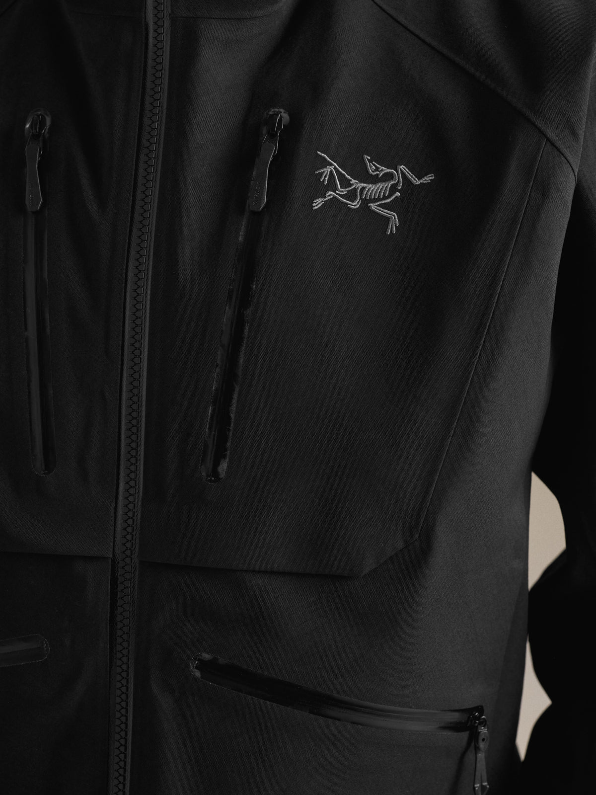 Emaris Relaxed Jacket Women's Black Fabric Detail