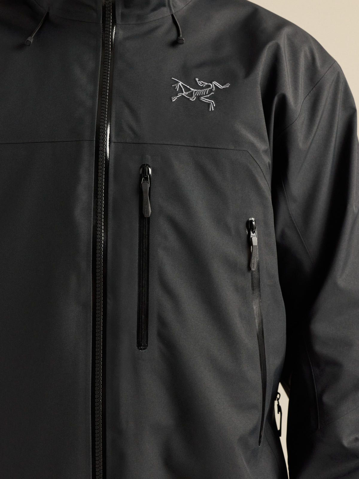 Beta SV Jacket Black Fabric Detail