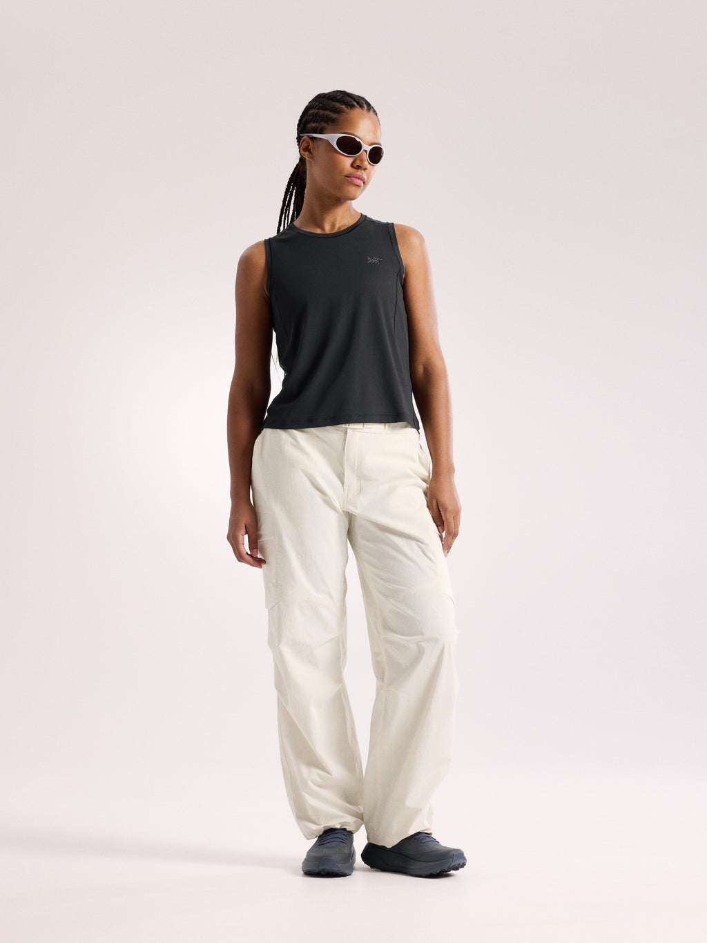 Sunna Tank Women's Black Full Body
