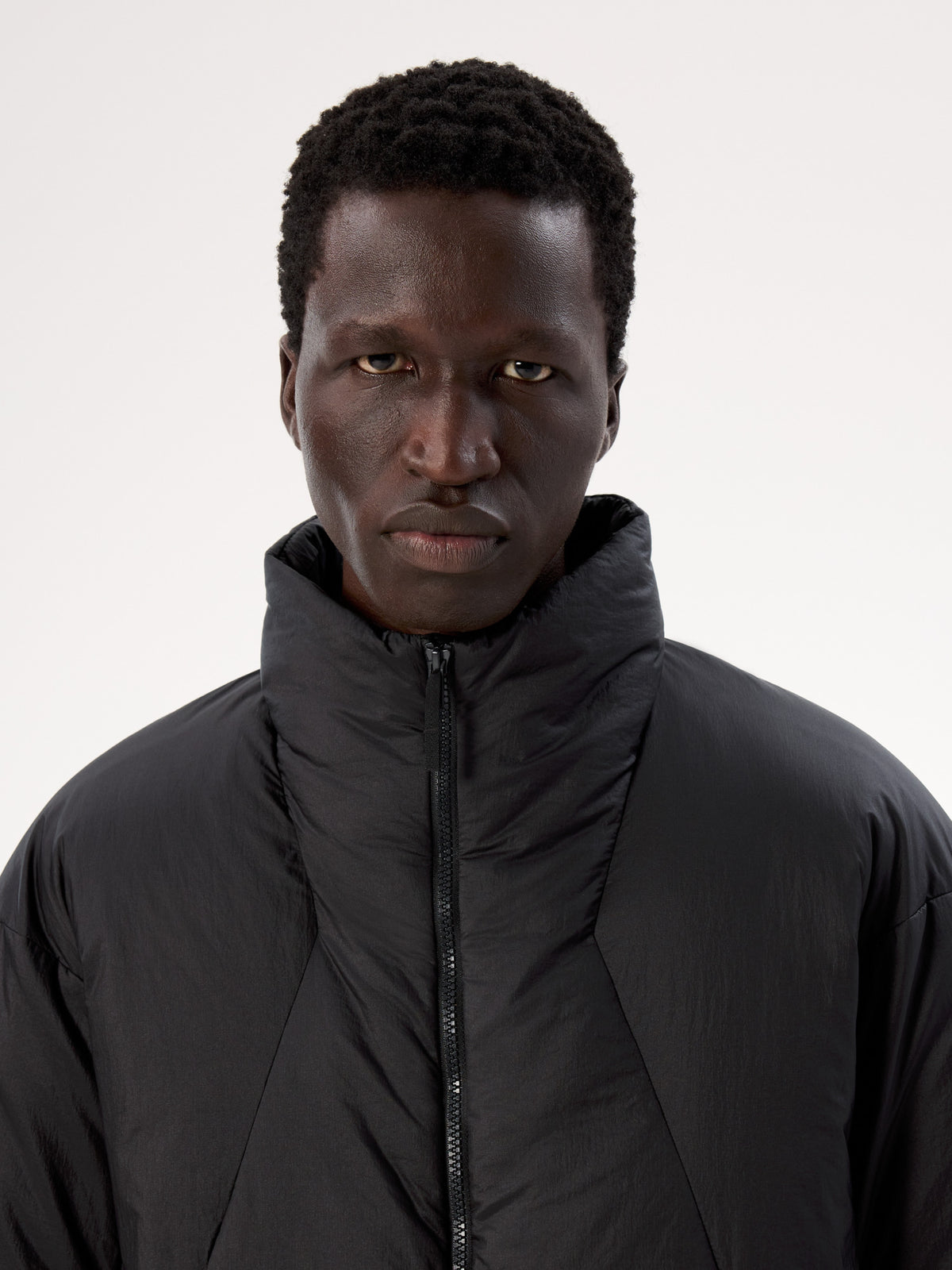 Conduit Down Jacket Black Detail 1