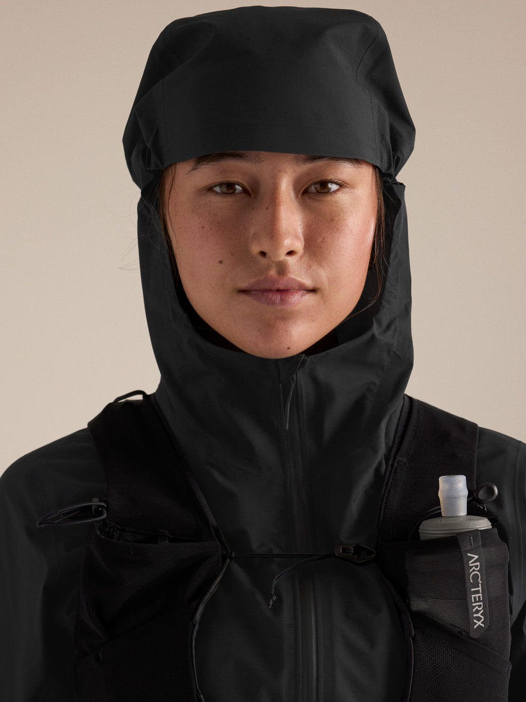 Norvan Jacket Women's Black Hood