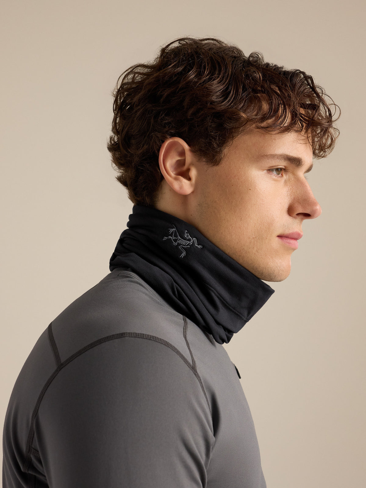 Rho Synthetic Neck Gaiter Long Black Side View