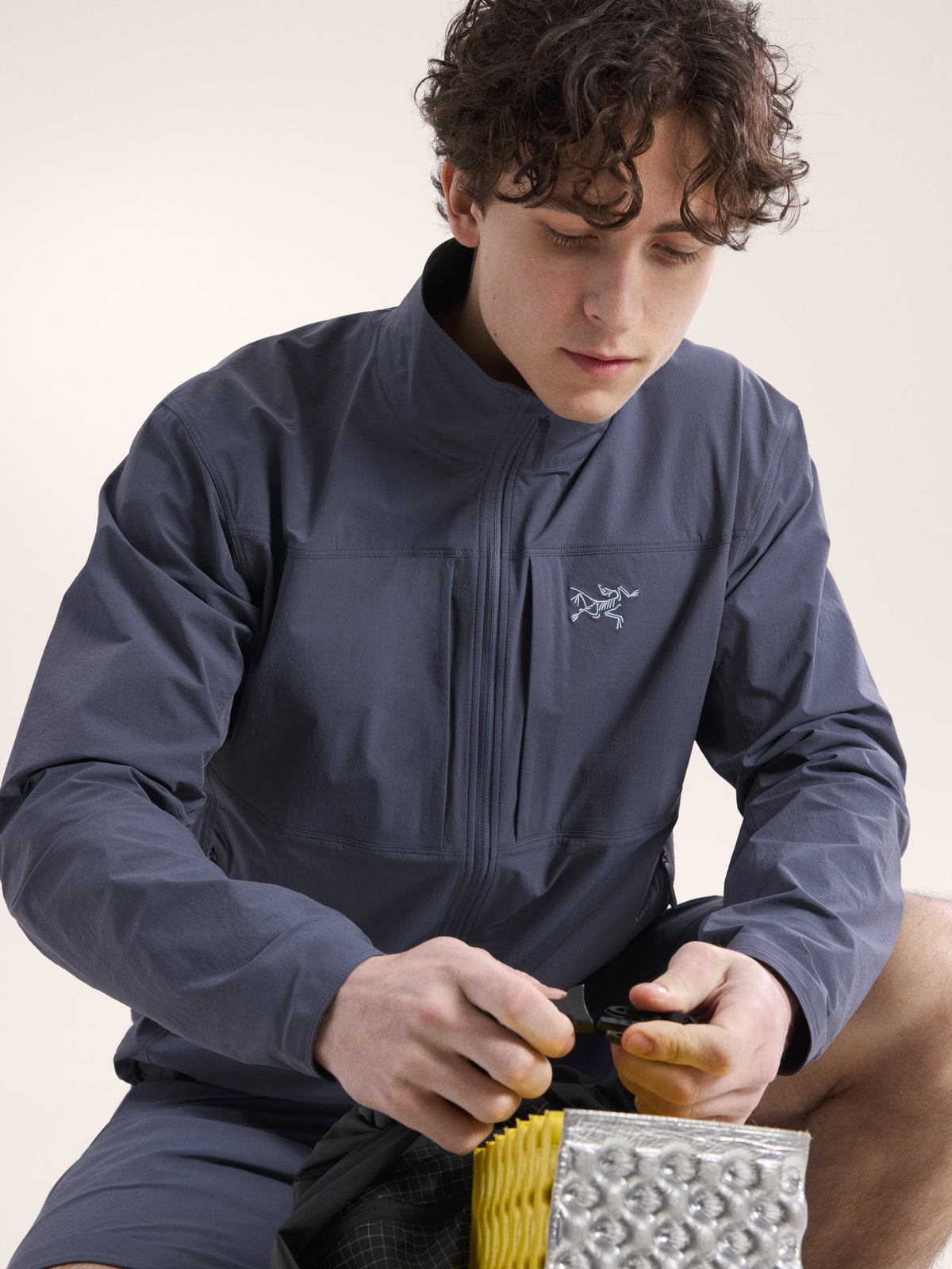 Gamma Lightweight Jacket Dk Stratus Hover