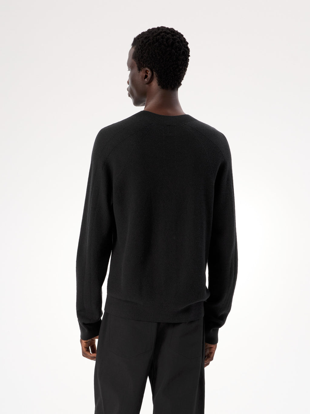 Conic Wool Midlayer Black Back View