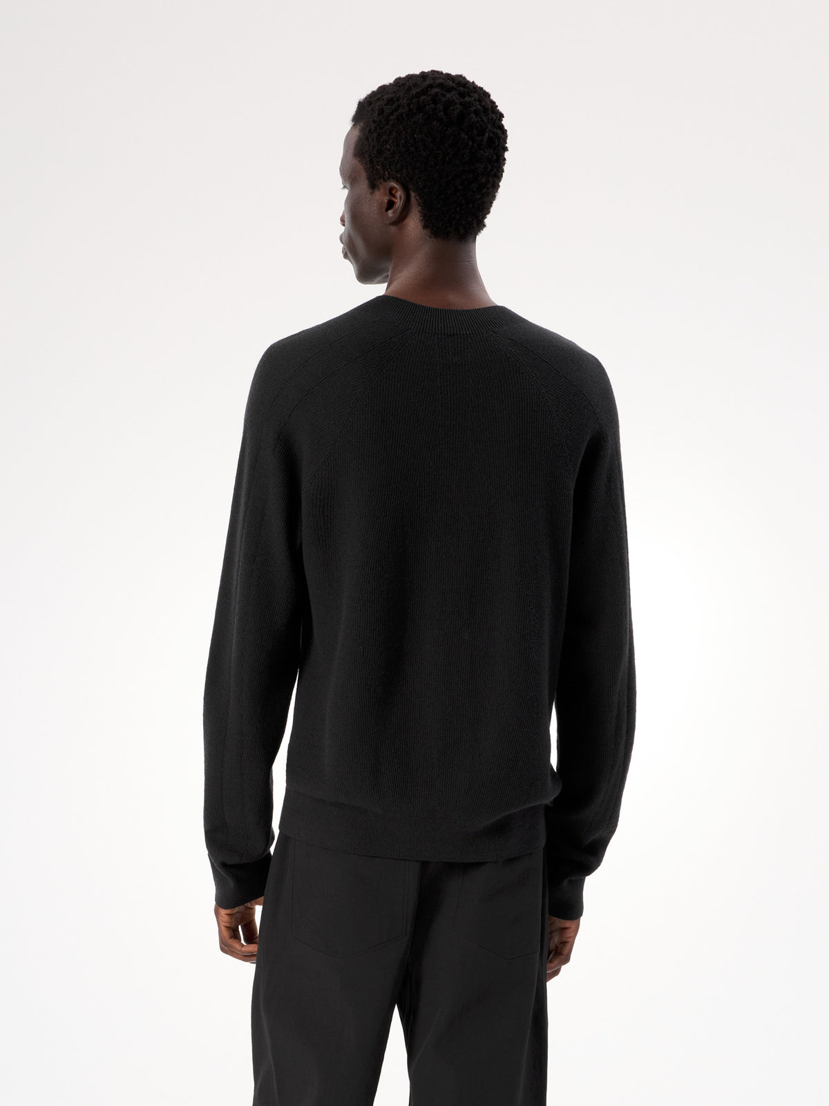 Conic Wool Midlayer Black Back View