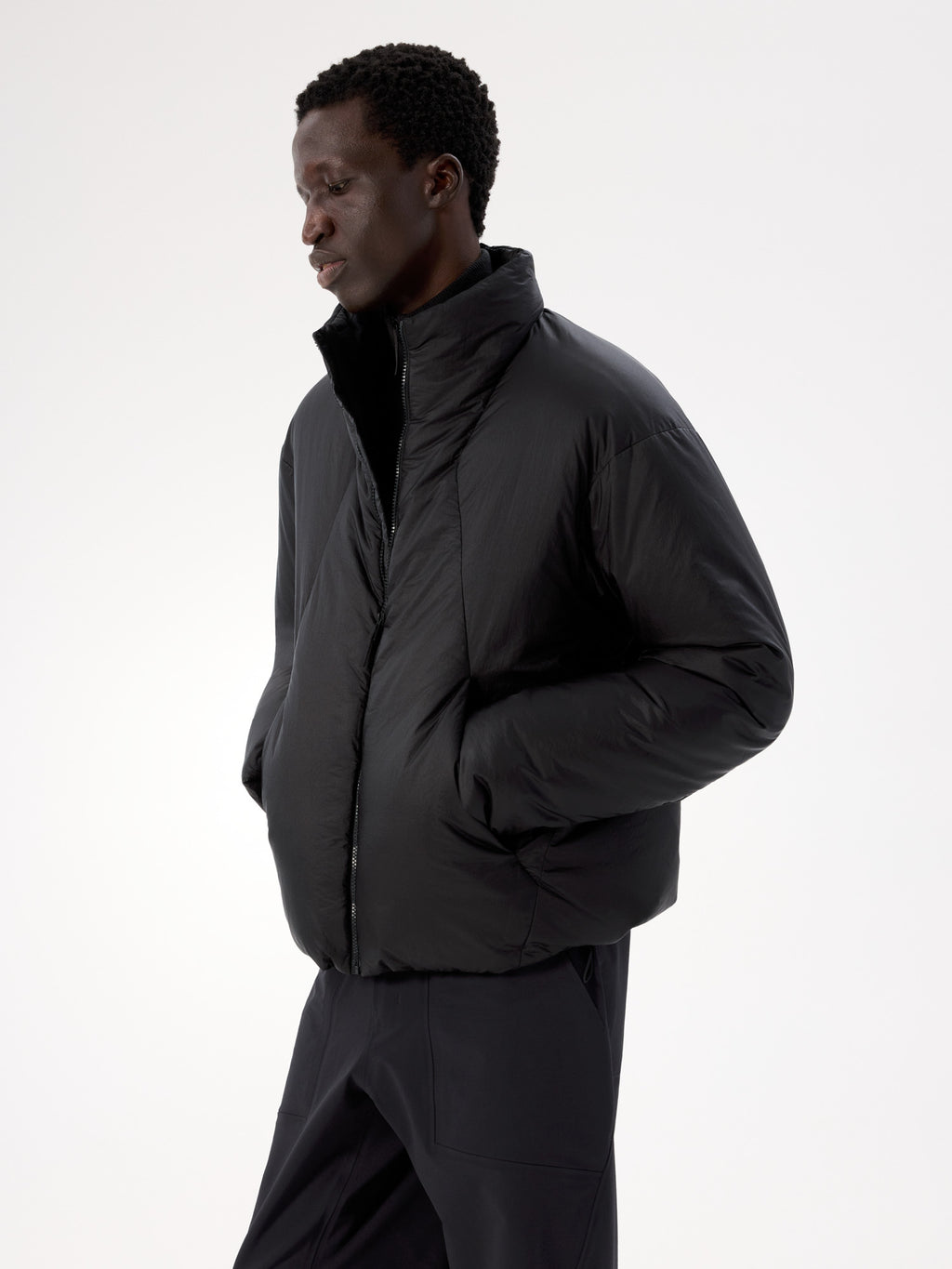 Conduit Down Jacket Black Hover
