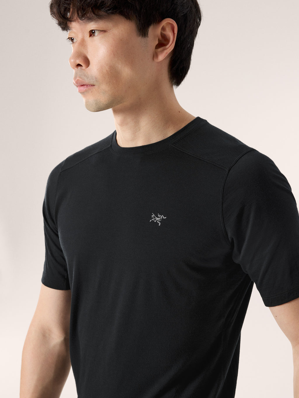 Ionia Merino Wool Shirt SS Black Hover