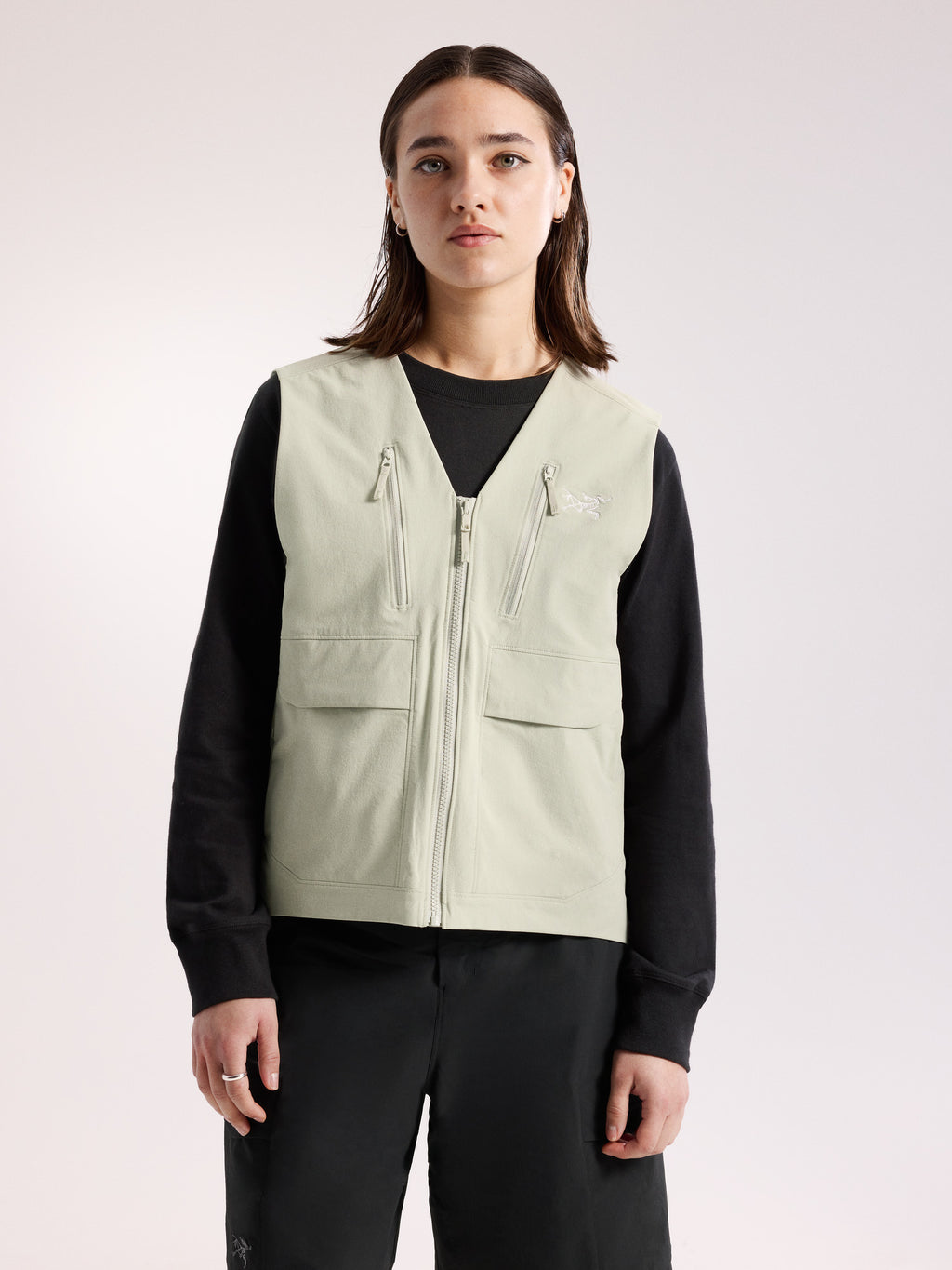 Sonii Utility Vest Women's Habitat Front View