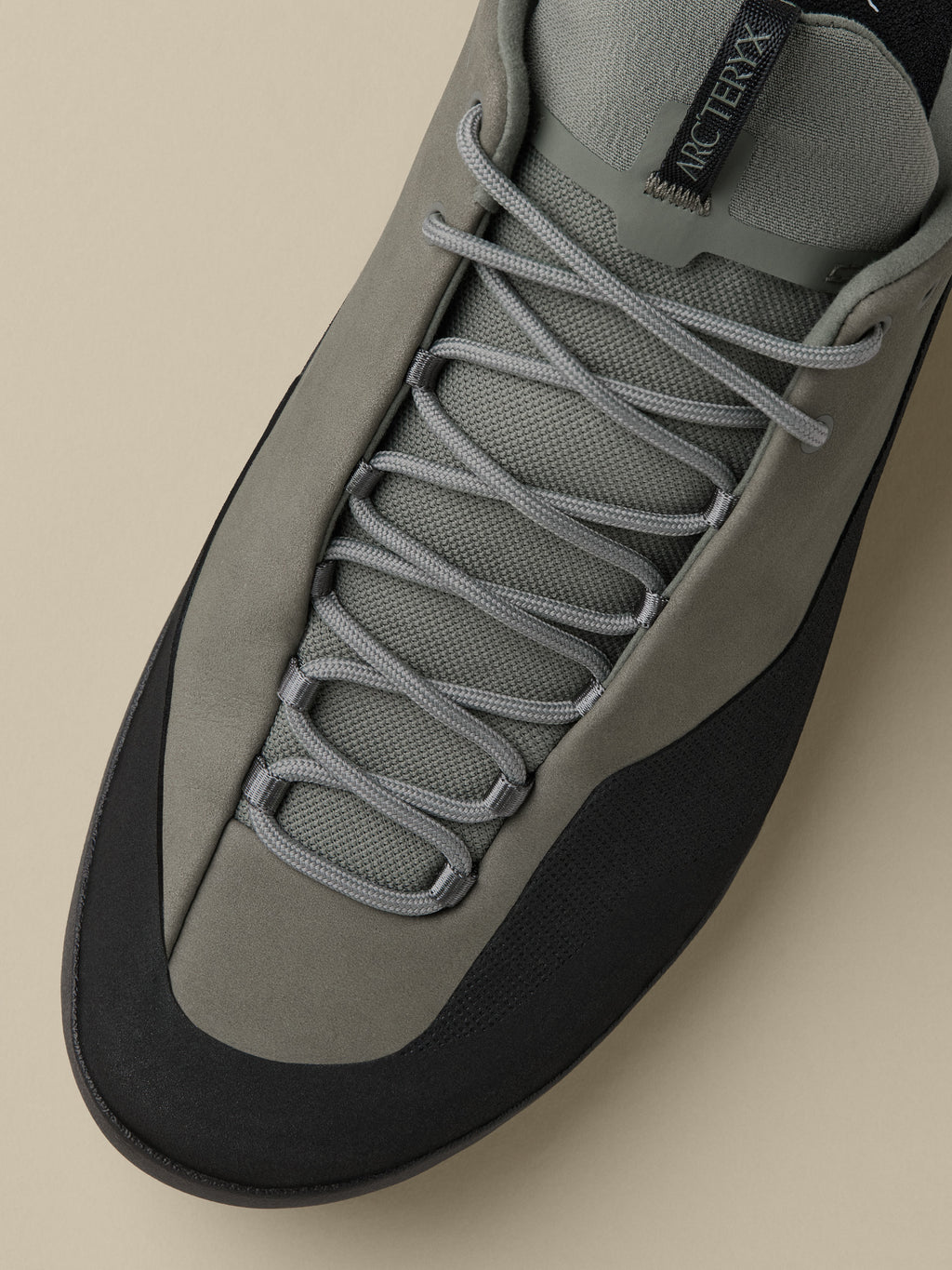 Konseal Shoe Forage/Black Hover
