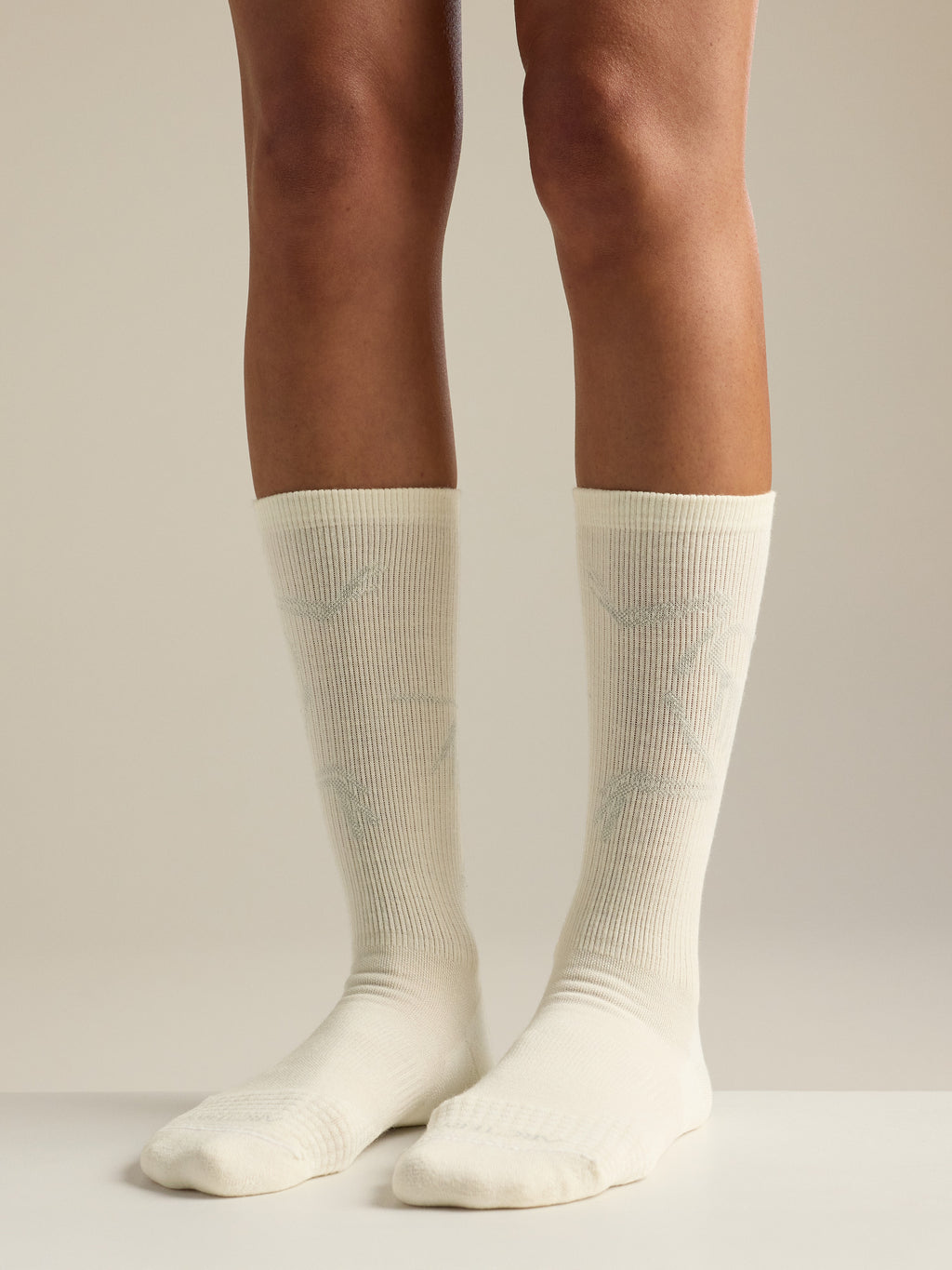 Merino Wool Mid Bird Sock White/Pearl Gray Front View