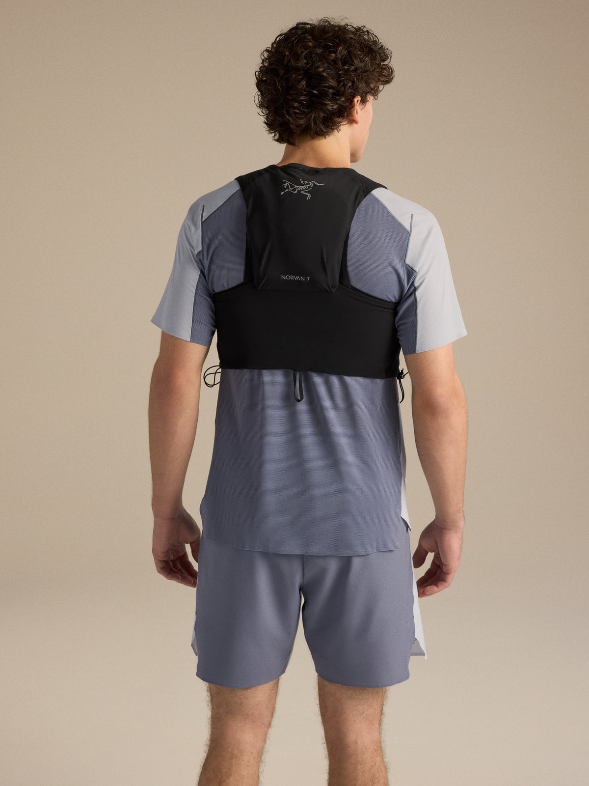 Norvan 7 Vest Black Back View