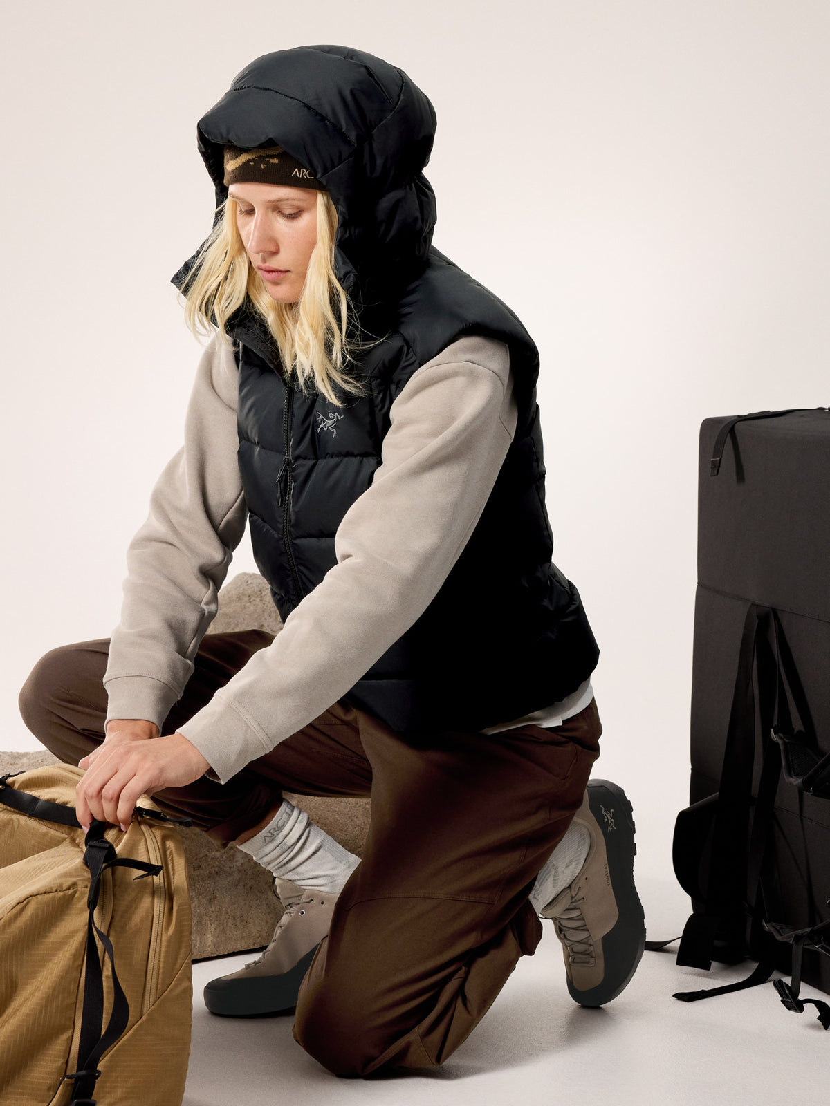 Thorium Vest Women's Black II Hover