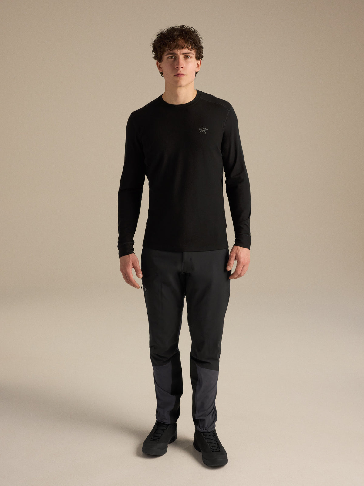Serratus Pant Black/Graphite Full Body