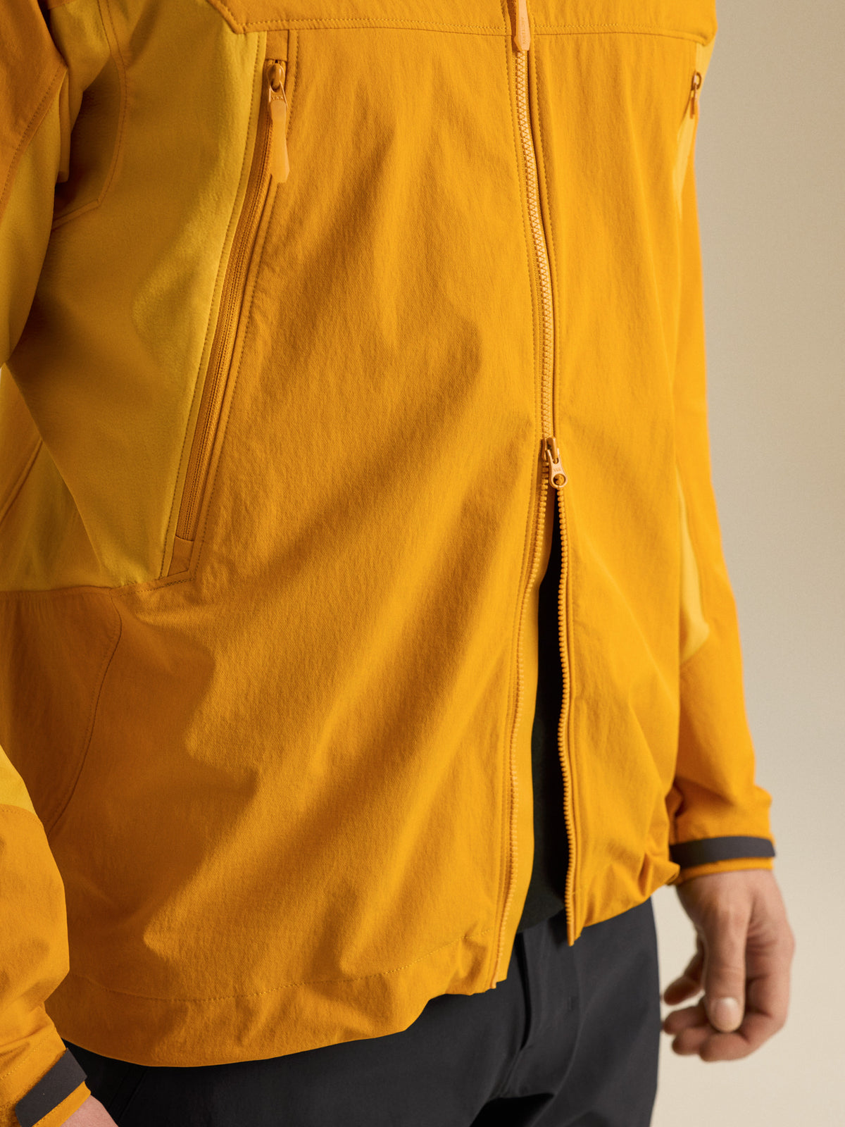 Serratus Hoody Nucleus / Larch Fabric Detail