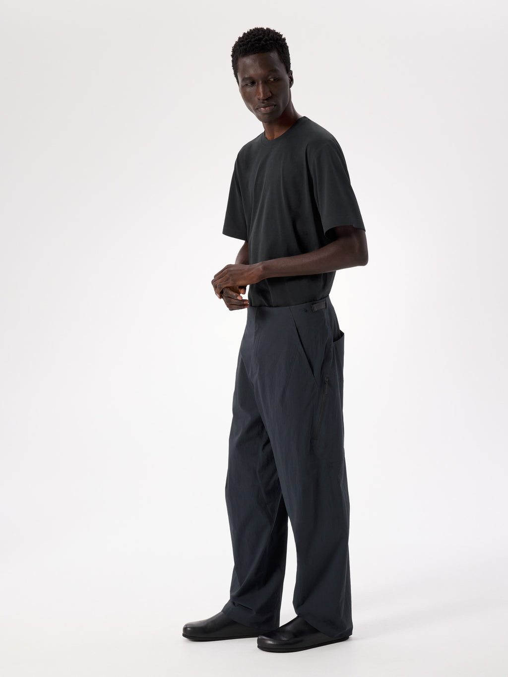 Spere Cargo Pant Black Profile