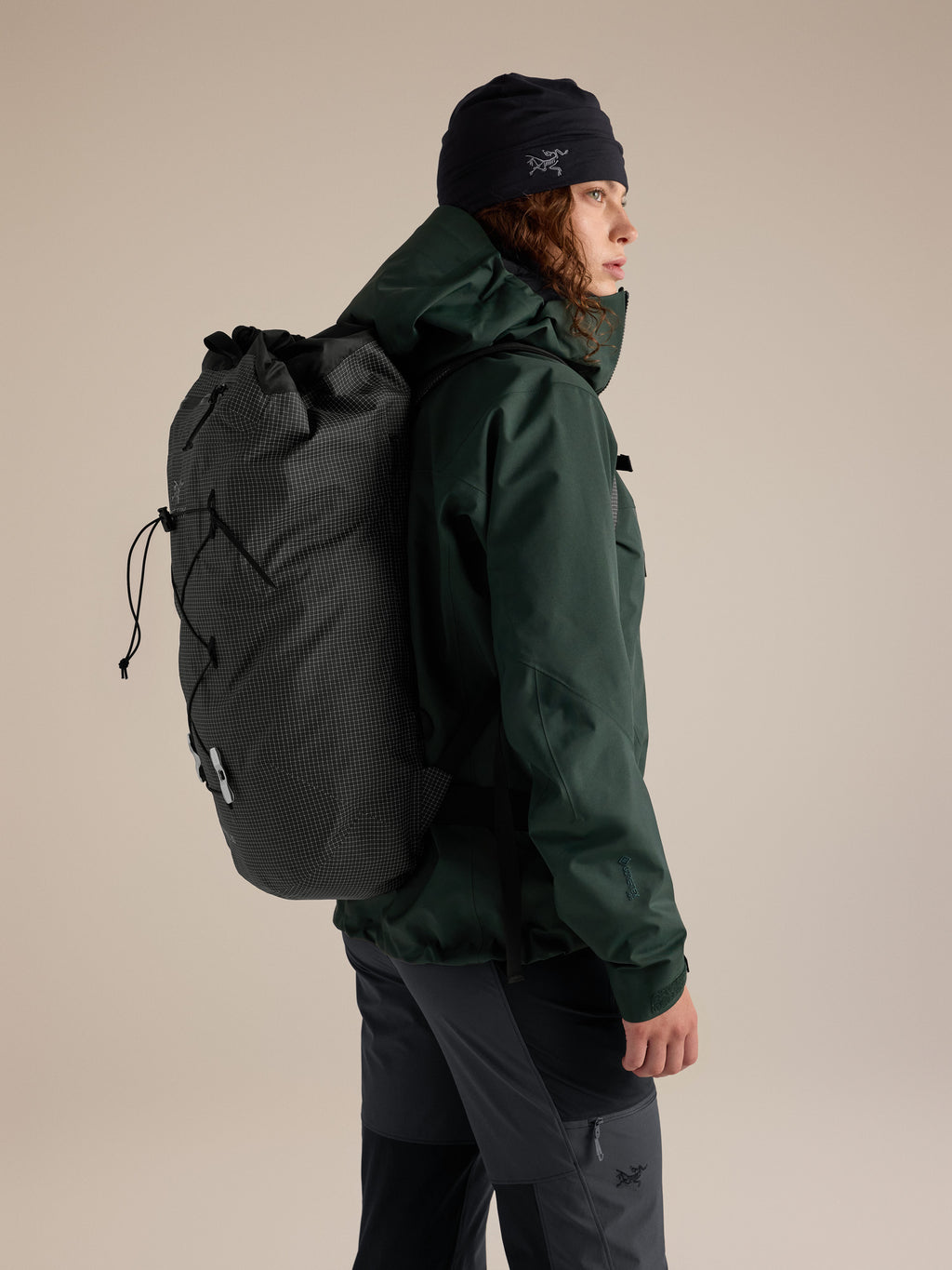 Alpha FL 30 Backpack Black Side View