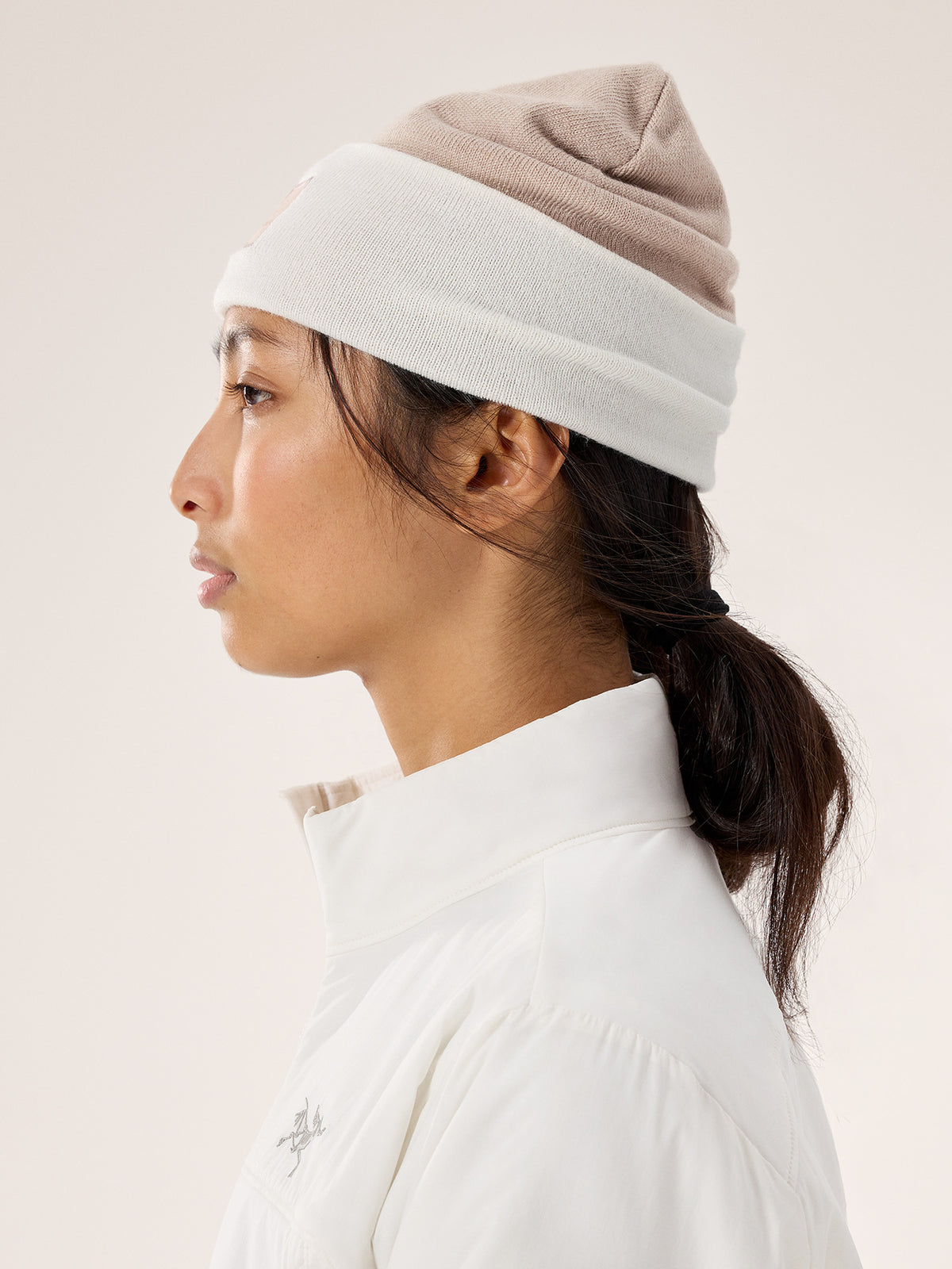 Color Block Toque Rune / Arctic Silk Side View