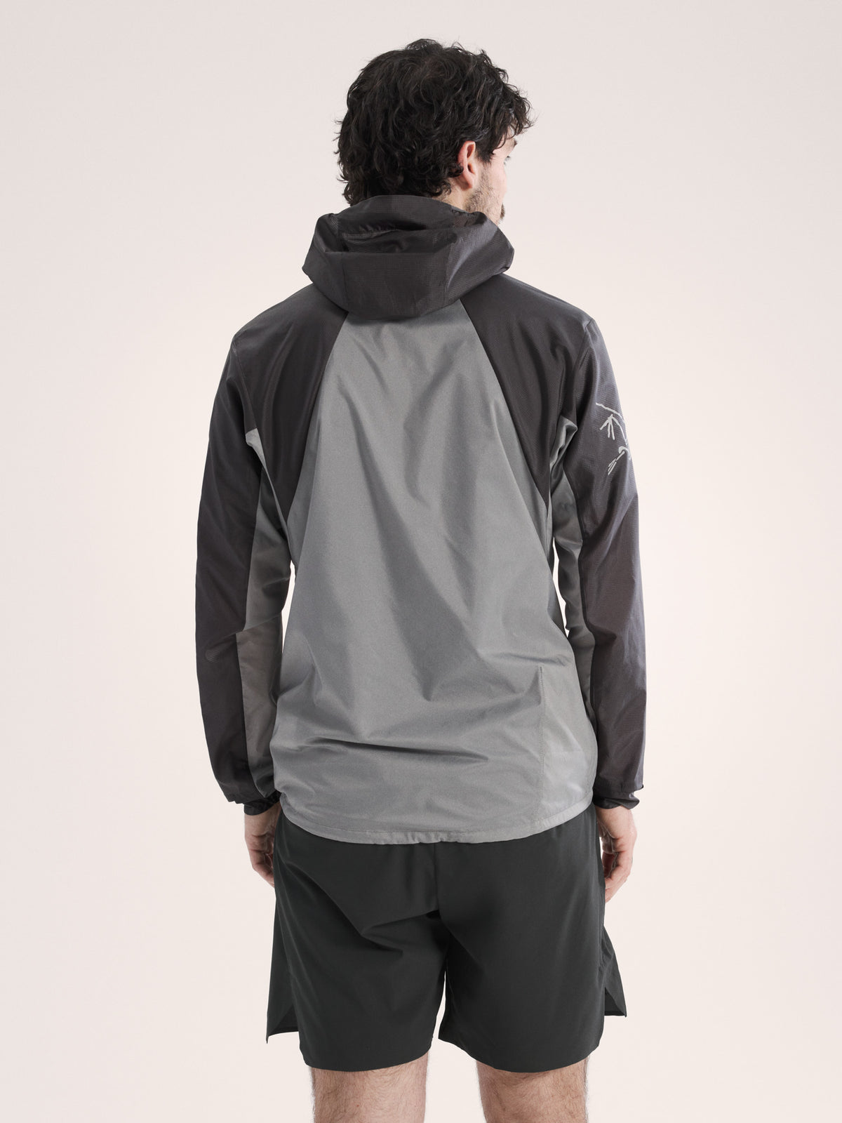 Norvan Windshell Hoody Cloud / Void Back View