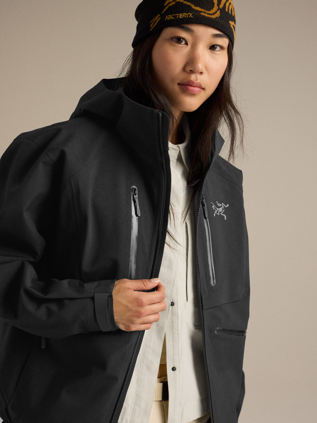 Emaris Relaxed Jacket Women's Black Detail 1